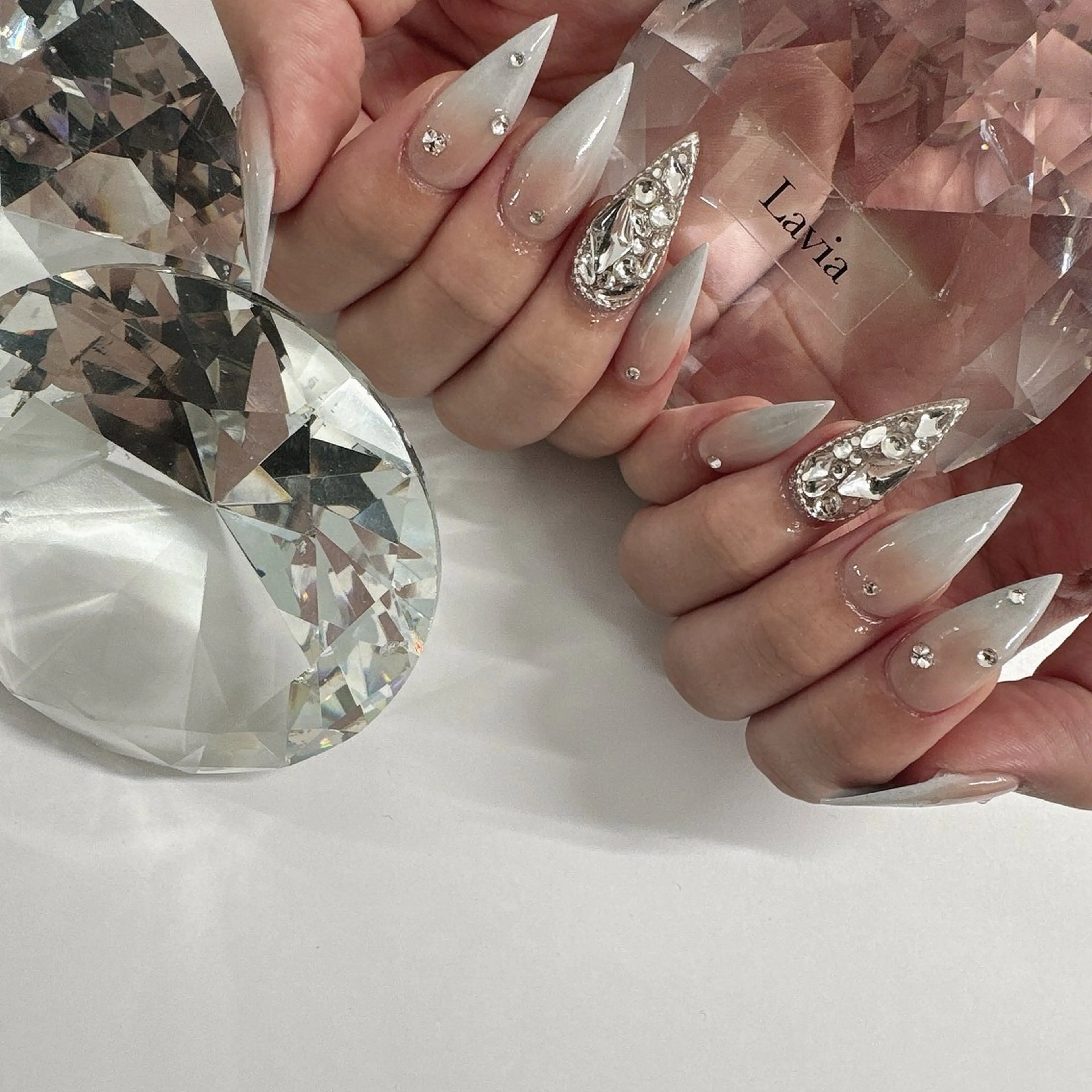 ネイル ハンドネイル lavia🖤 ayumiのネイルデザイン