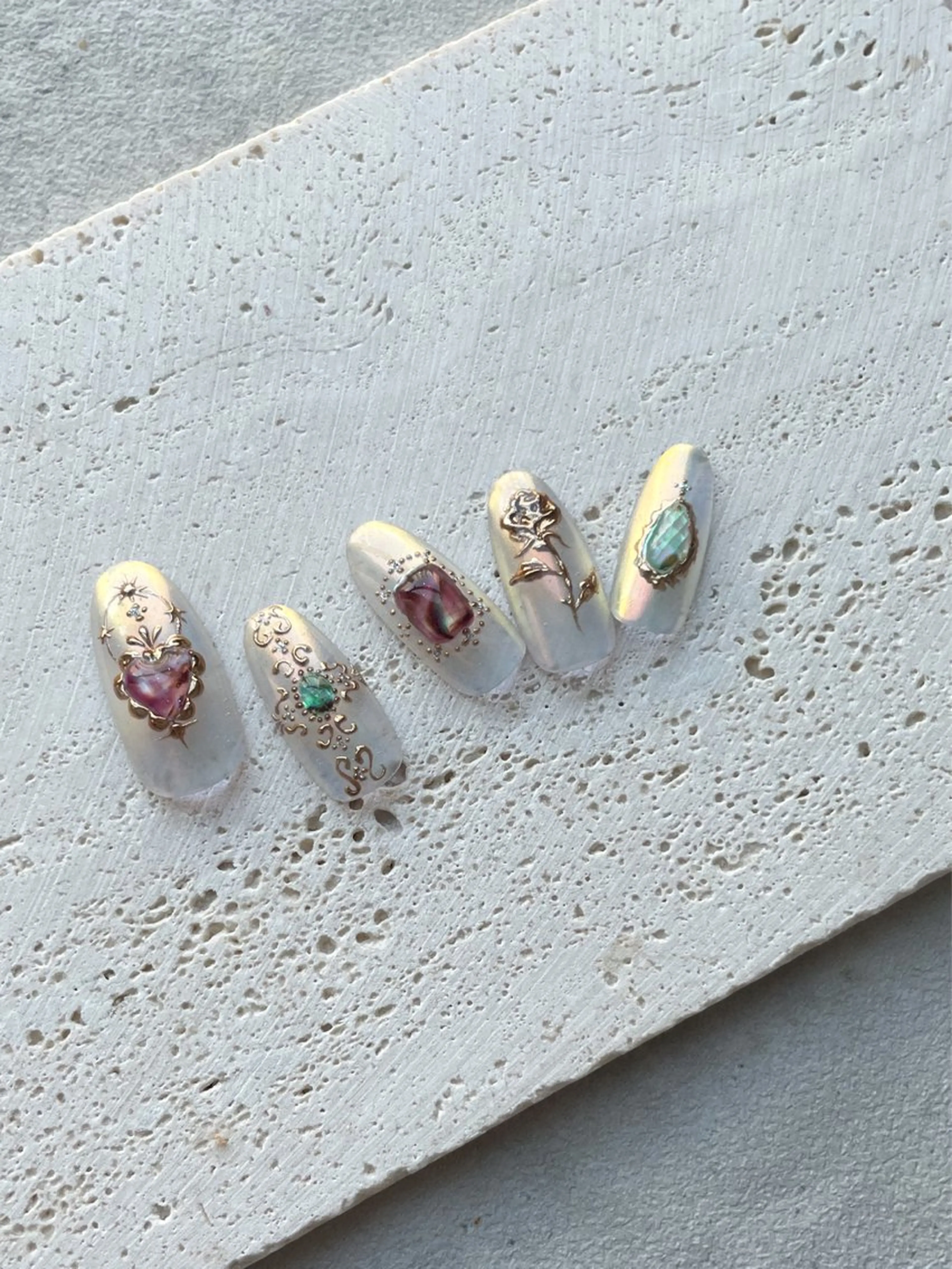 ネイル アートネイル ハンドネイル FIORITURA aiのネイルデザイン