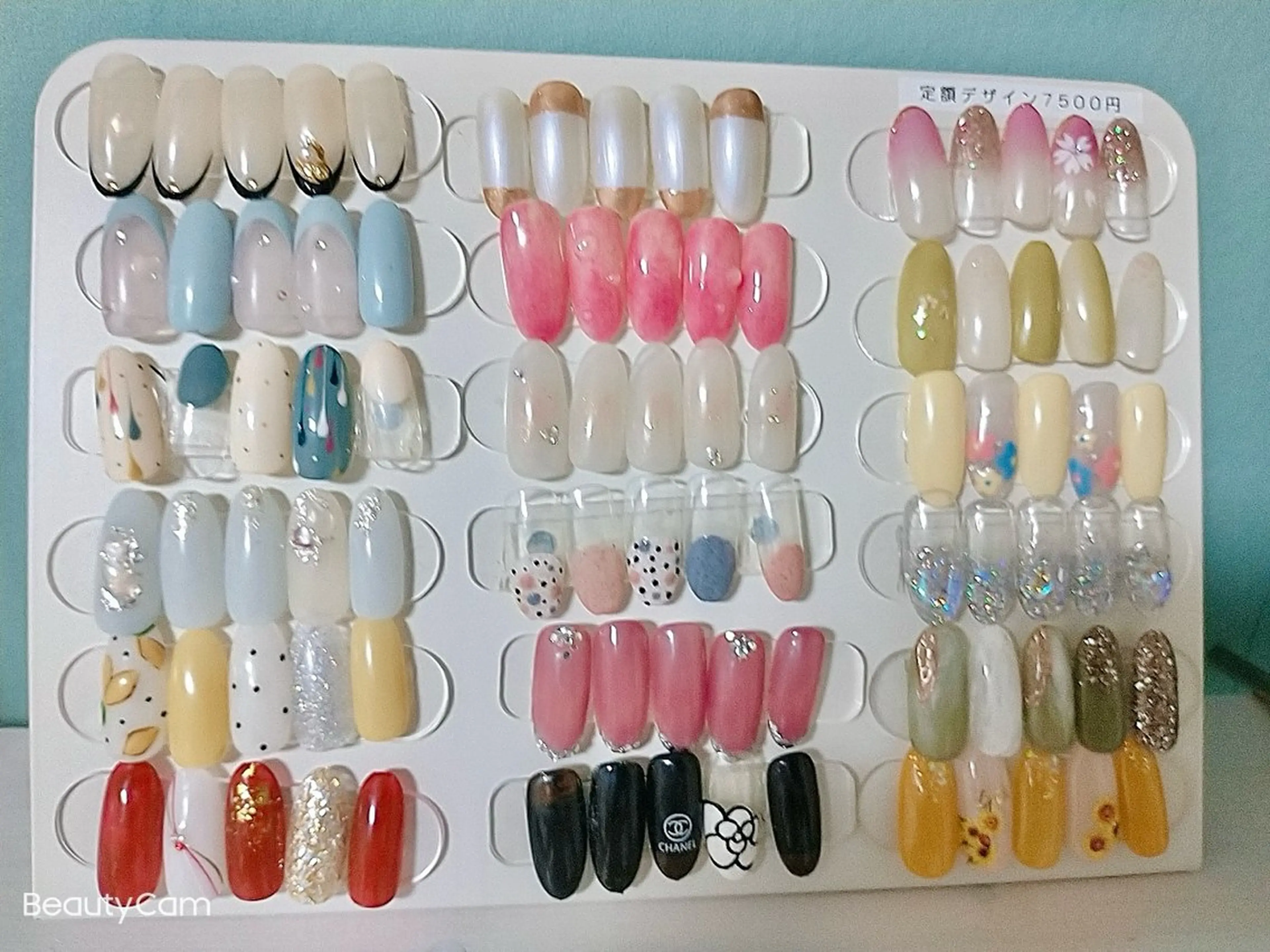 ネイル SYR所属・SYR nail salonのネイルデザイン