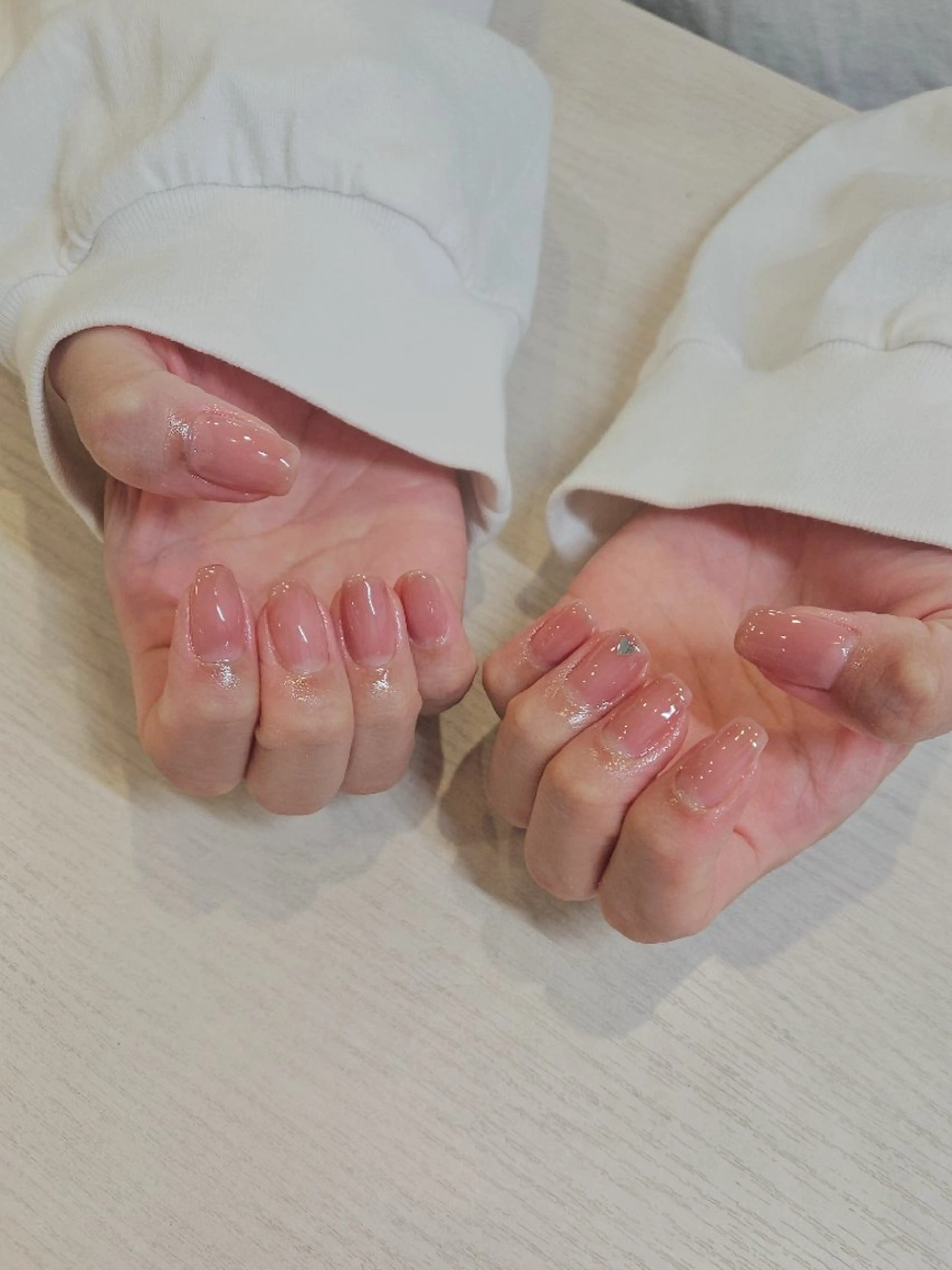 ネイル ハンドネイル 関口 友菜のヘアスタイル