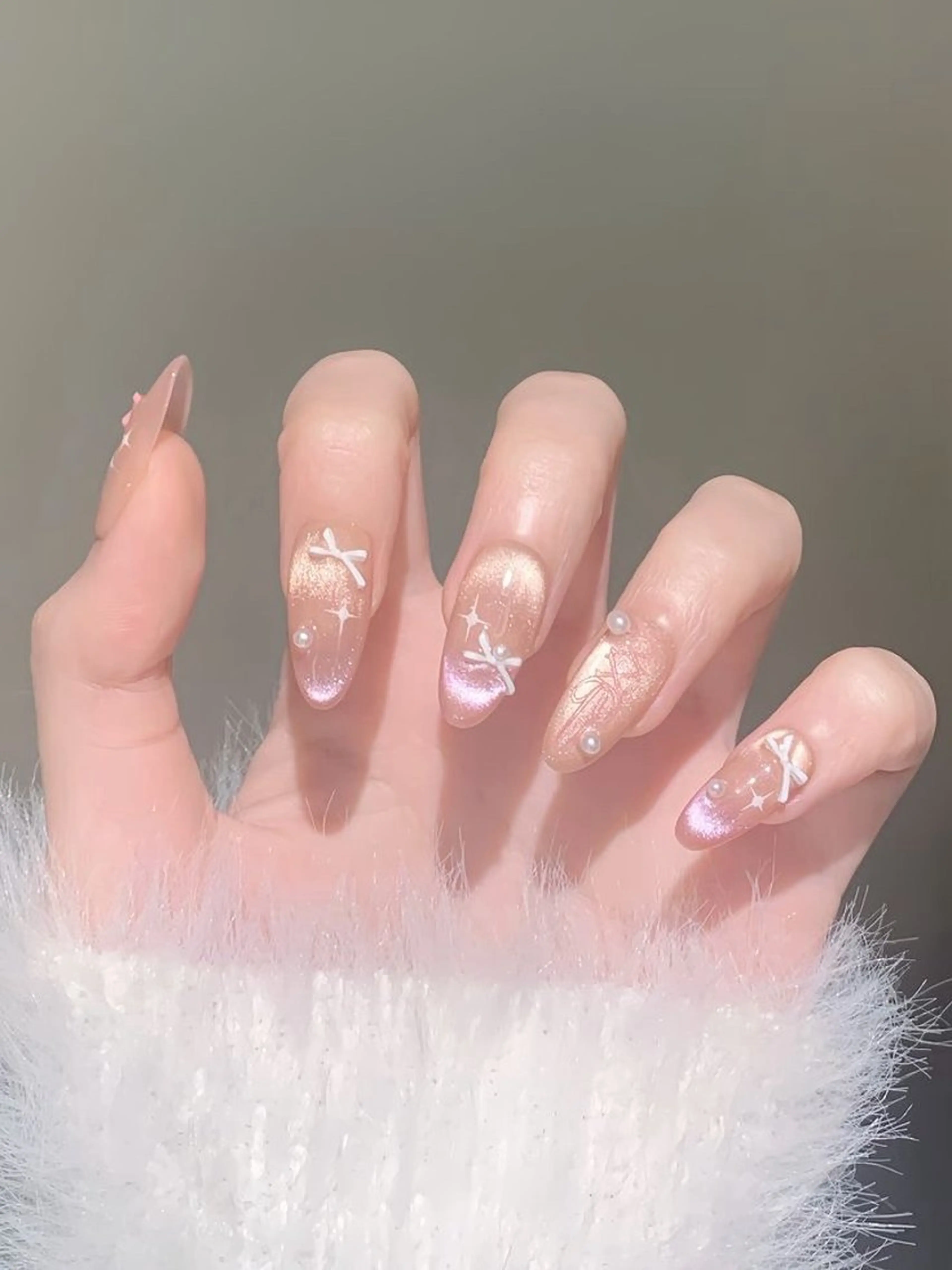 カラー グラデーションカラー ピンクカラー ハンドネイル AIN Nailのネイルデザイン
