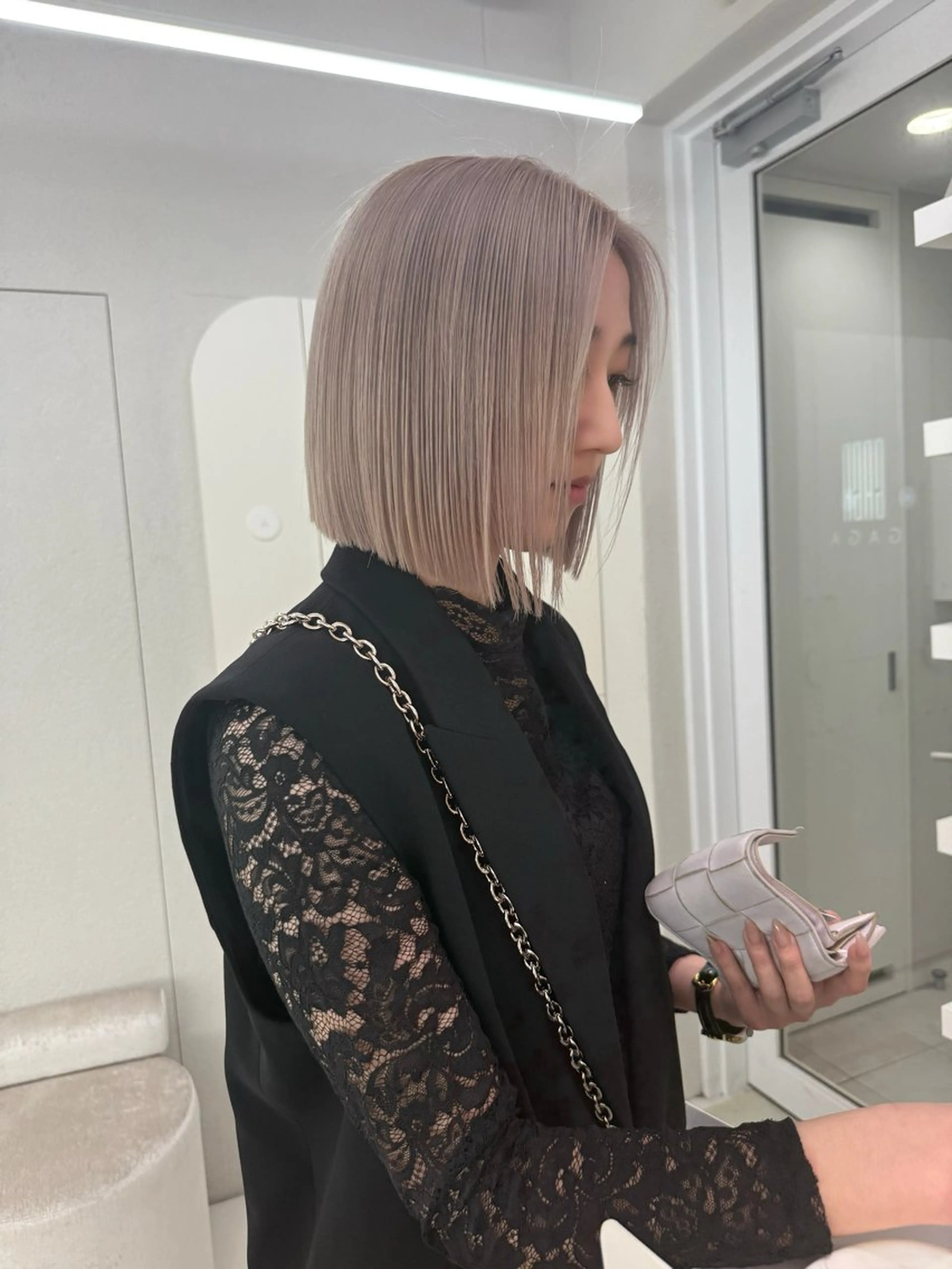 ショート カラー ハイトーンボブ Mizuki.のヘアスタイル