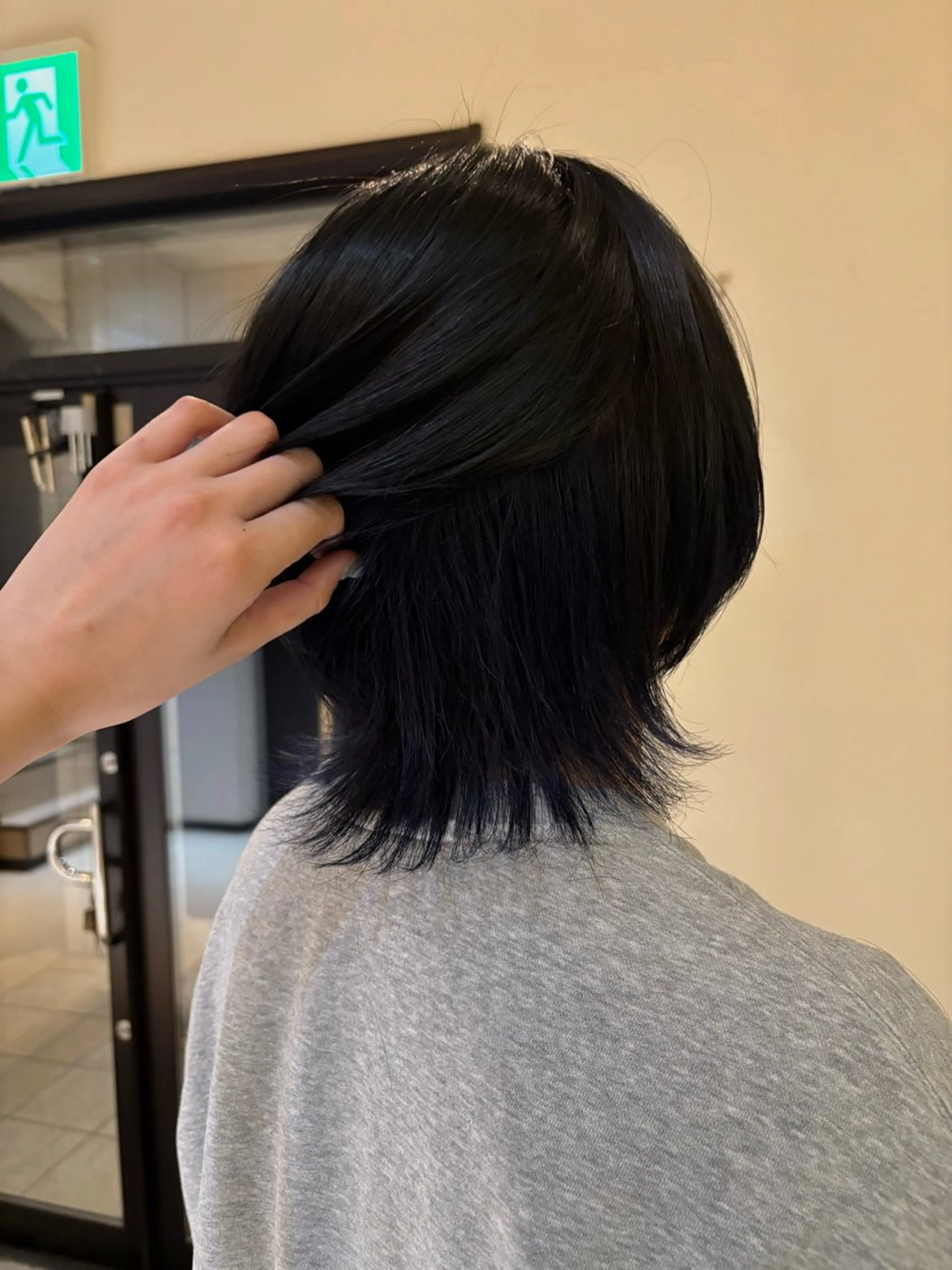 カラー ヘアカラー トリートメント スズキ ユウナのヘアスタイル