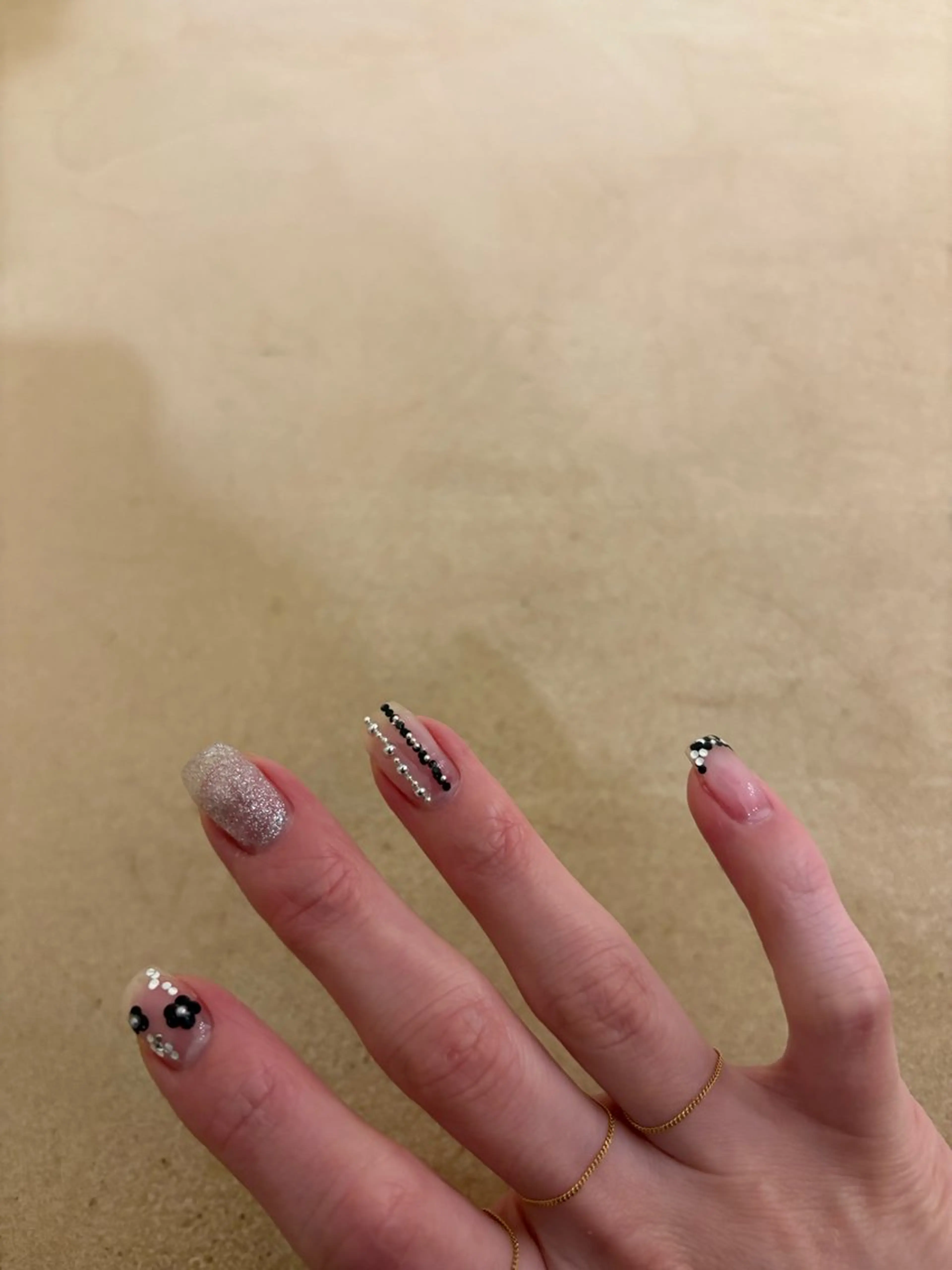 ネイル アートネイル フレンチネイル ホログラムネイル xoxo_nail 🎀FUKAのネイルデザイン
