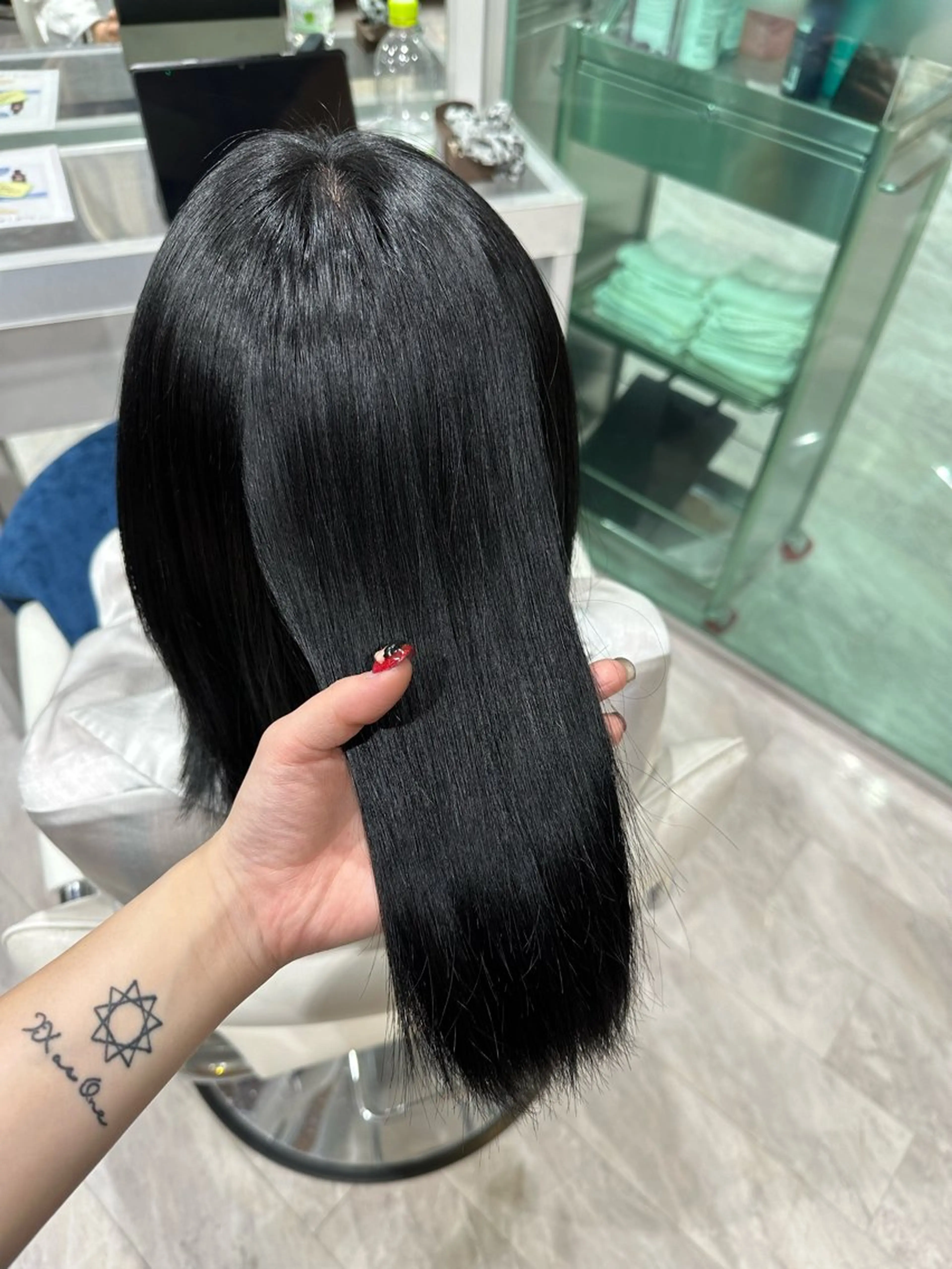 ミディアム 酸性ストレート/艶髪 /縮毛/sara❄️のヘアスタイル