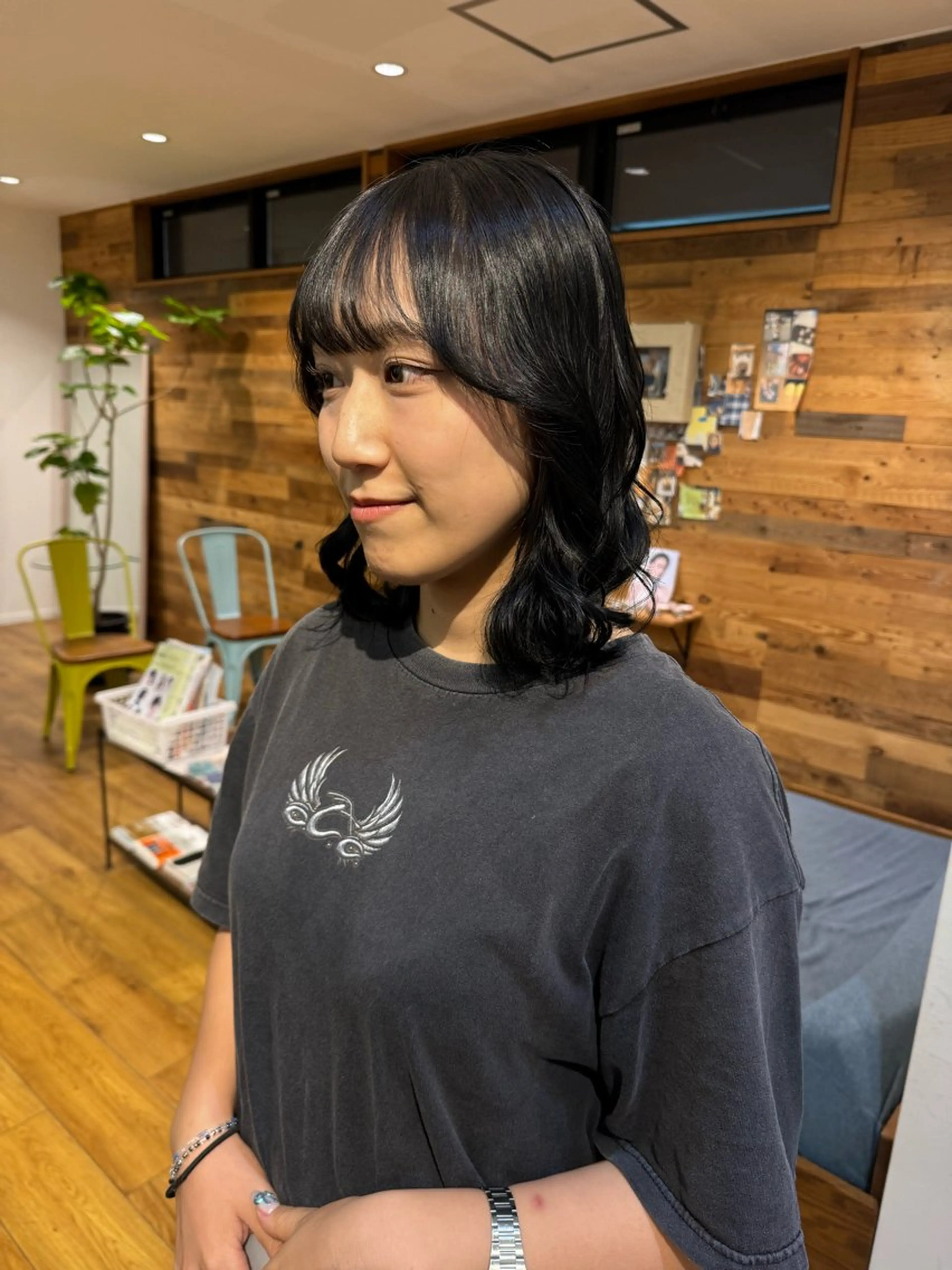 カラー 吉留 文月のヘアスタイル