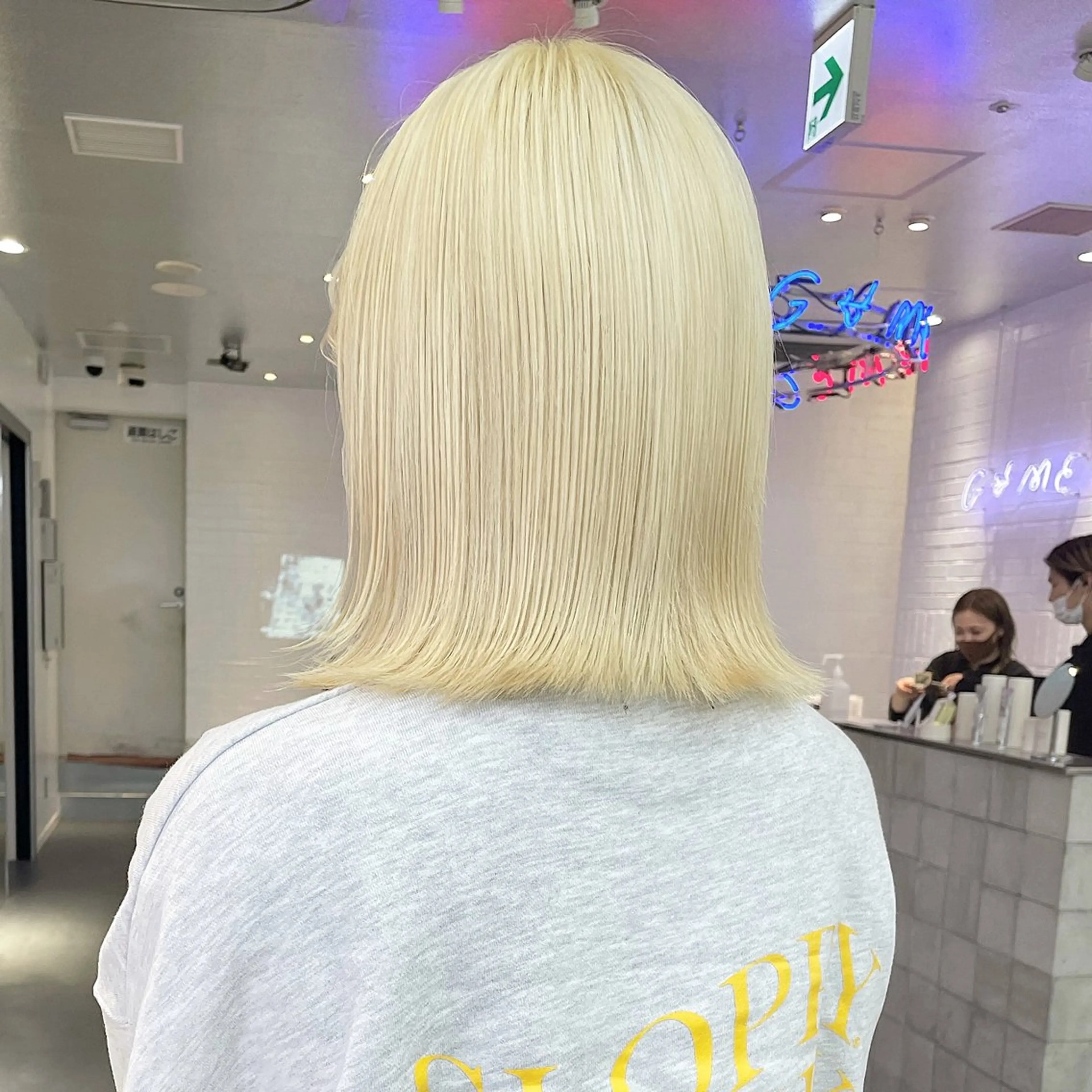 ミディアム カラー ヘアカラー トリートメント 🌈艶髪ベージュ🌈 ユウトのヘアスタイル