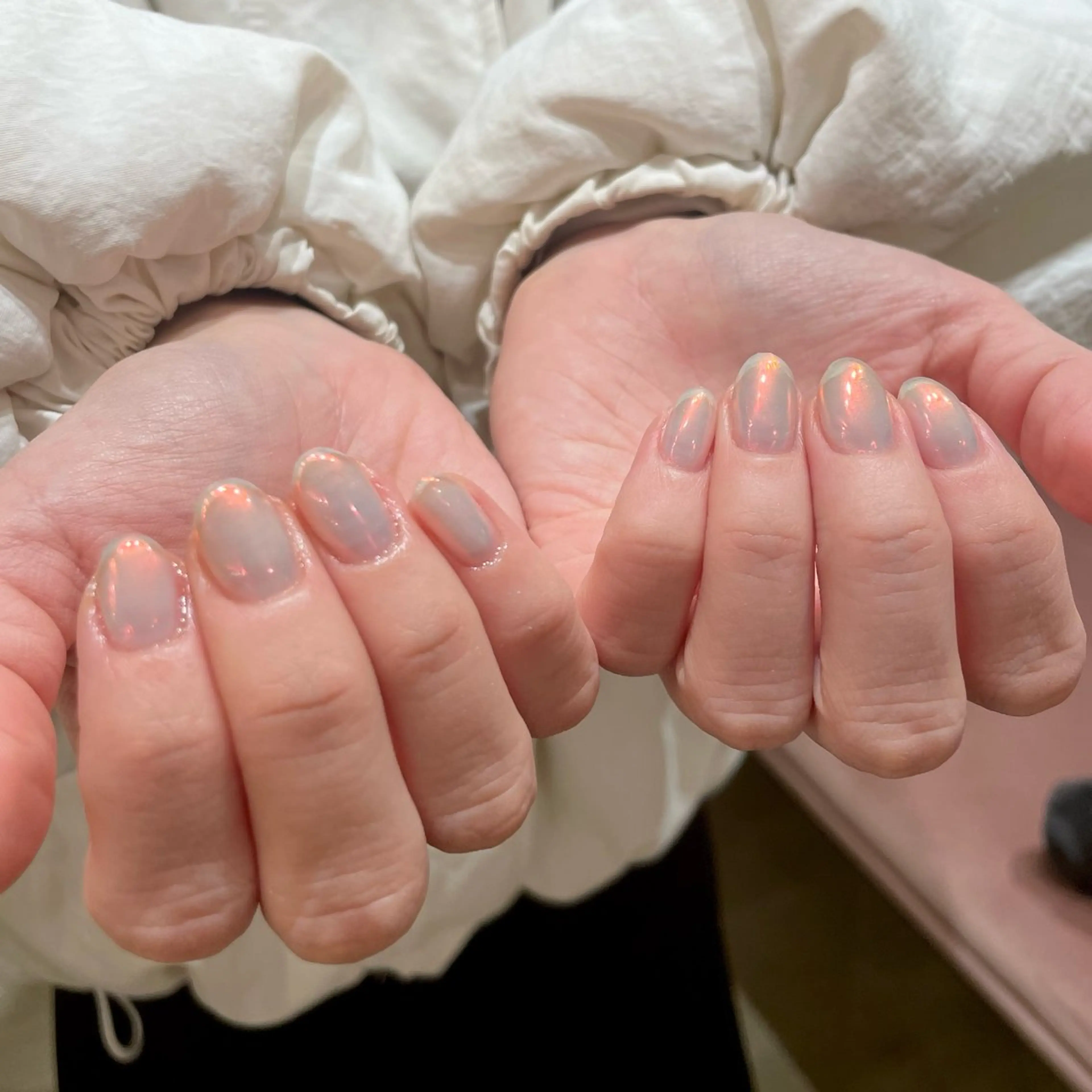 ミラー・オーロラネイルの写真