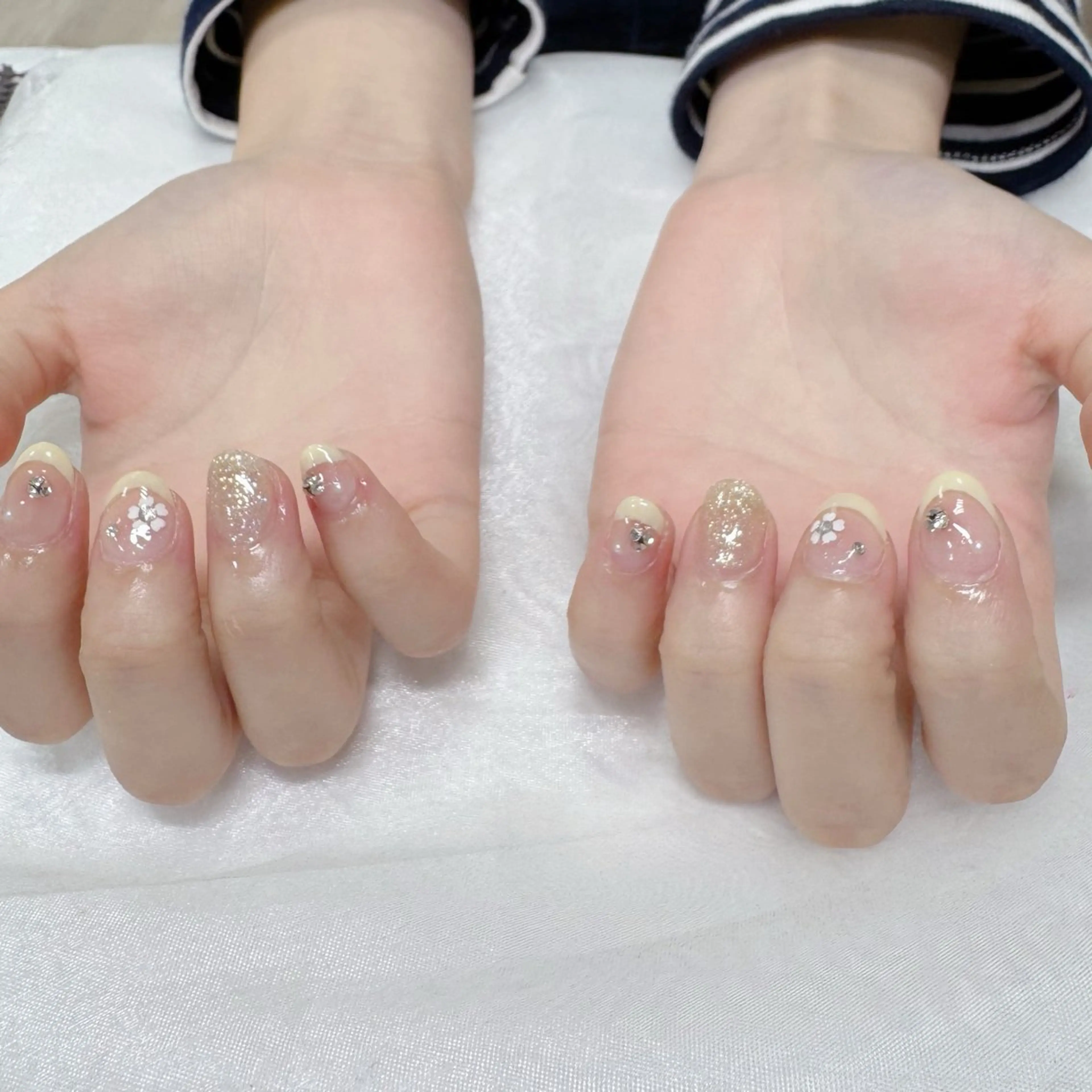 ネイル フラワーネイル 春ネイル 黄色 maruyasu. yのネイルデザイン