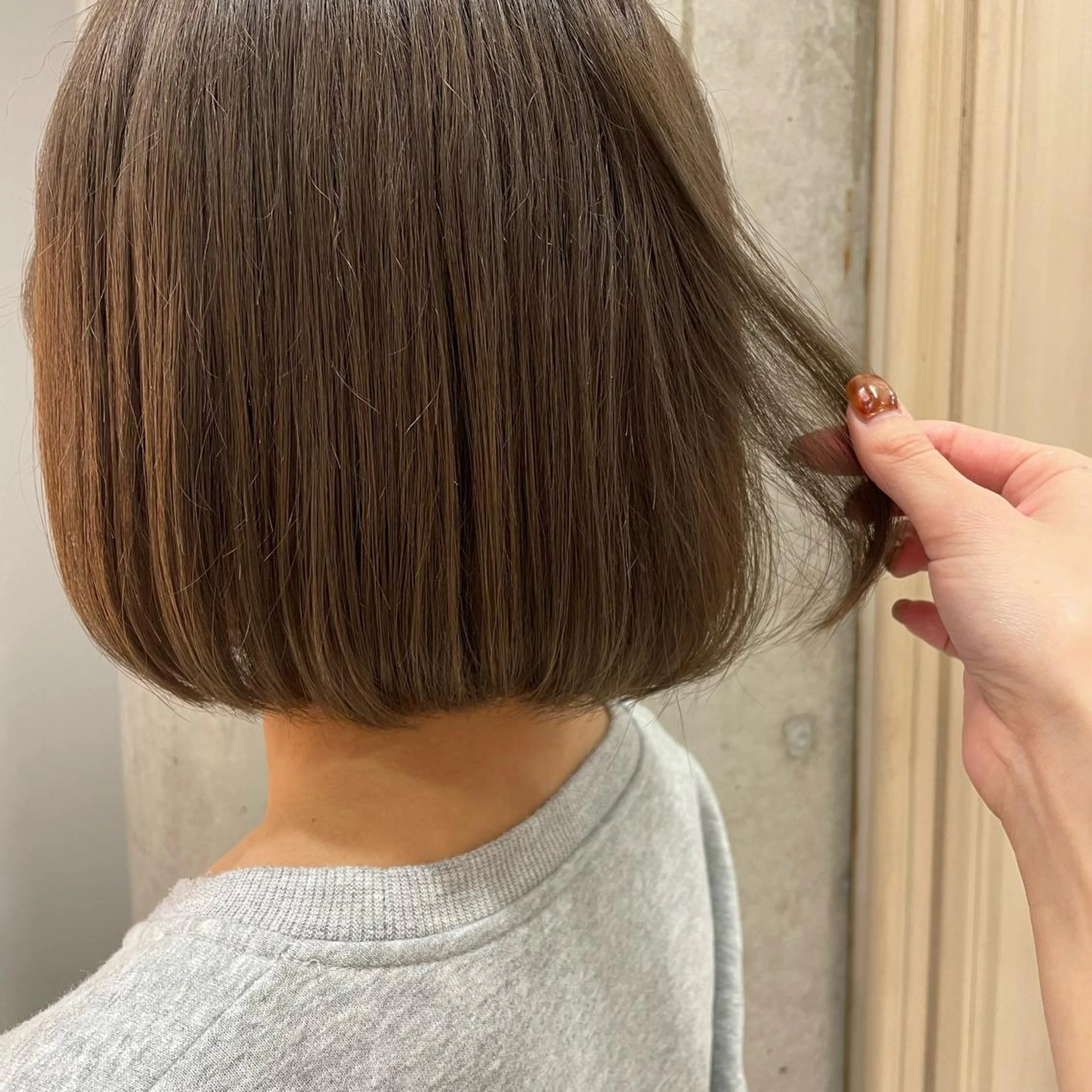 カラー グレージュ 🍪ﾖｼｲﾊﾙﾈ🍪 ﾗﾍﾞﾝﾀﾞｰｶﾗｰのヘアスタイル