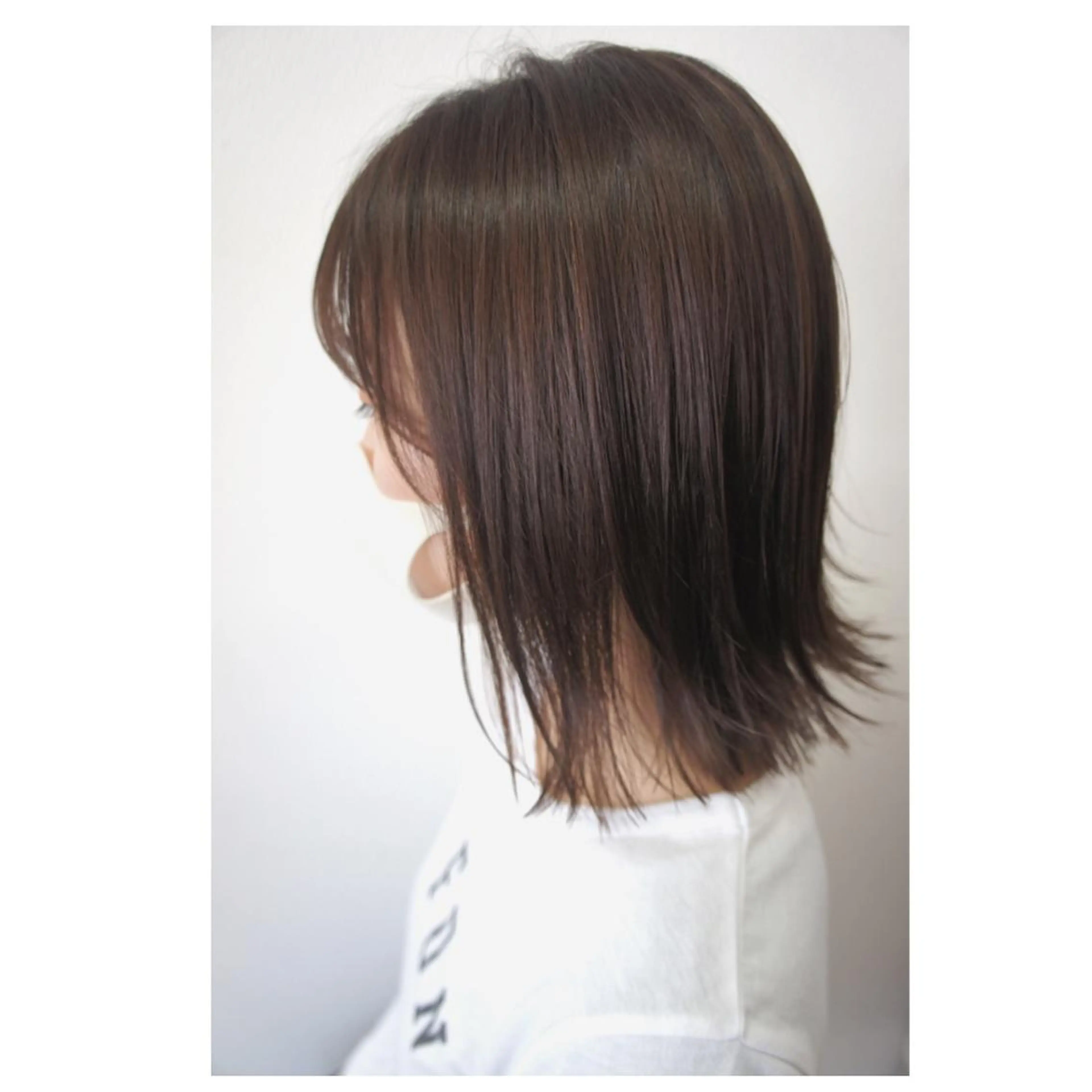 ミディアム 山本 茉希のヘアスタイル