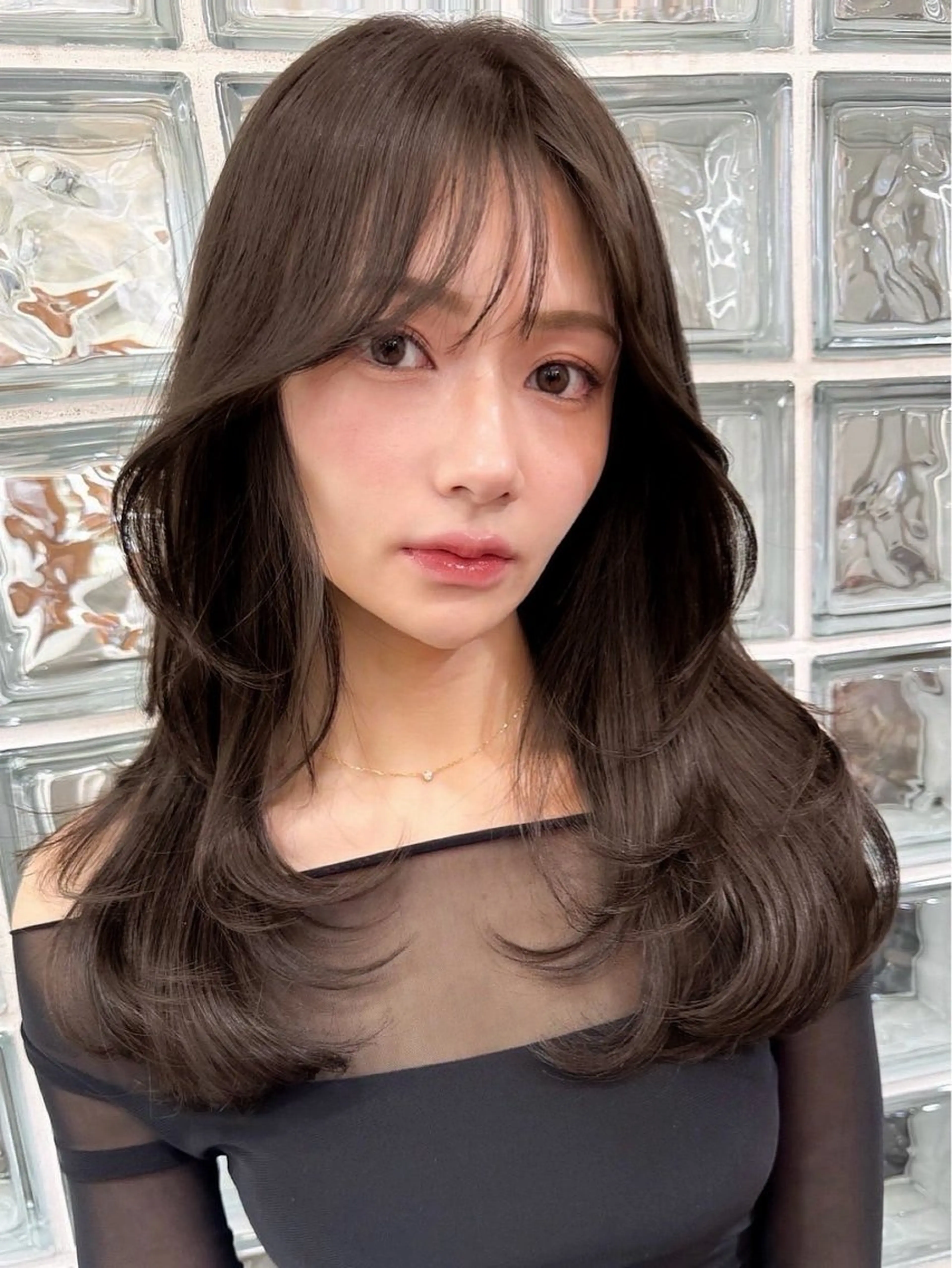 ロング レイヤーカット/透明 感カラー/aikaのヘアスタイル