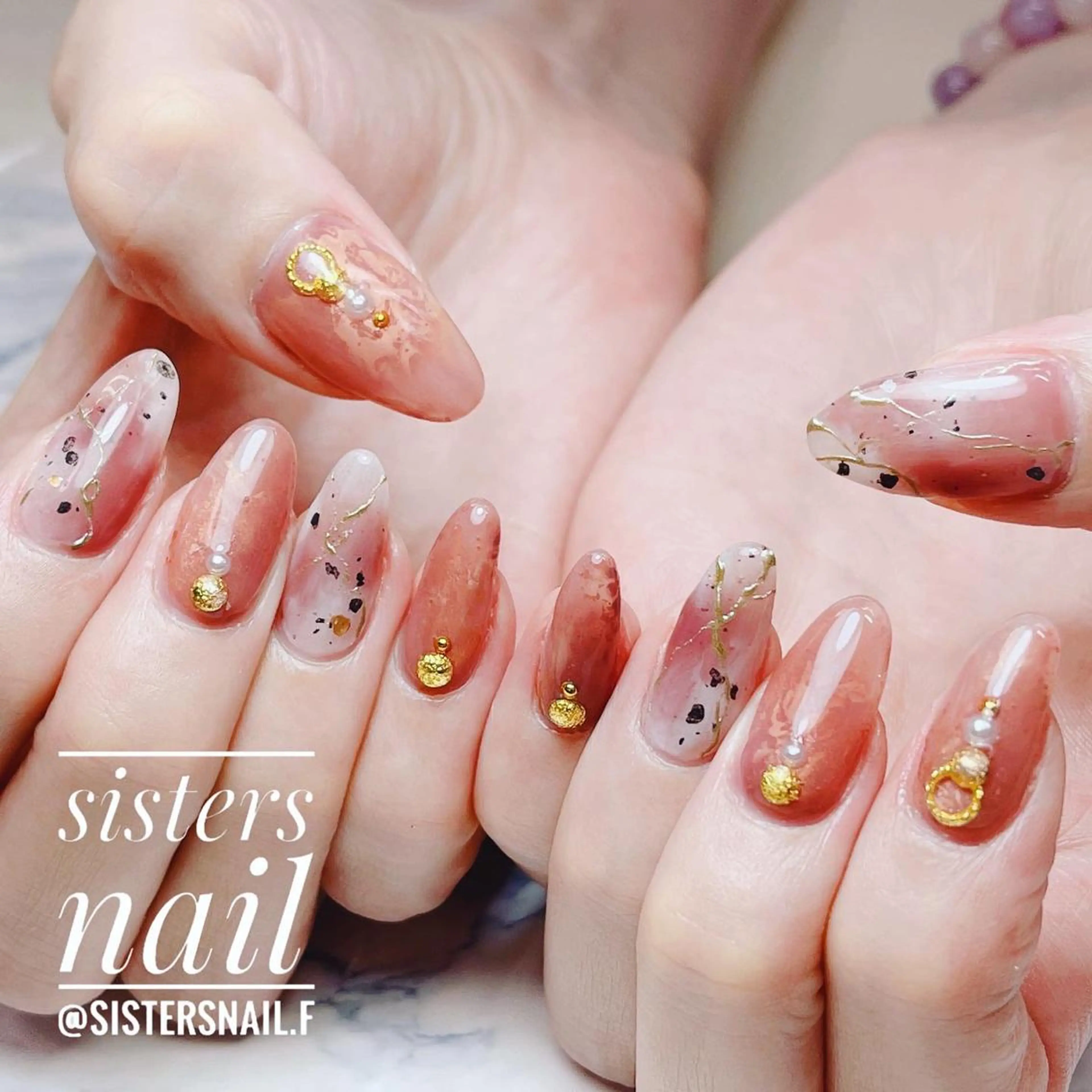 ネイル アートネイル ニュアンスネイル オフィスネイル スカルプネイル ハンドネイル ハンドケア sisters nail.fのネイルデザイン