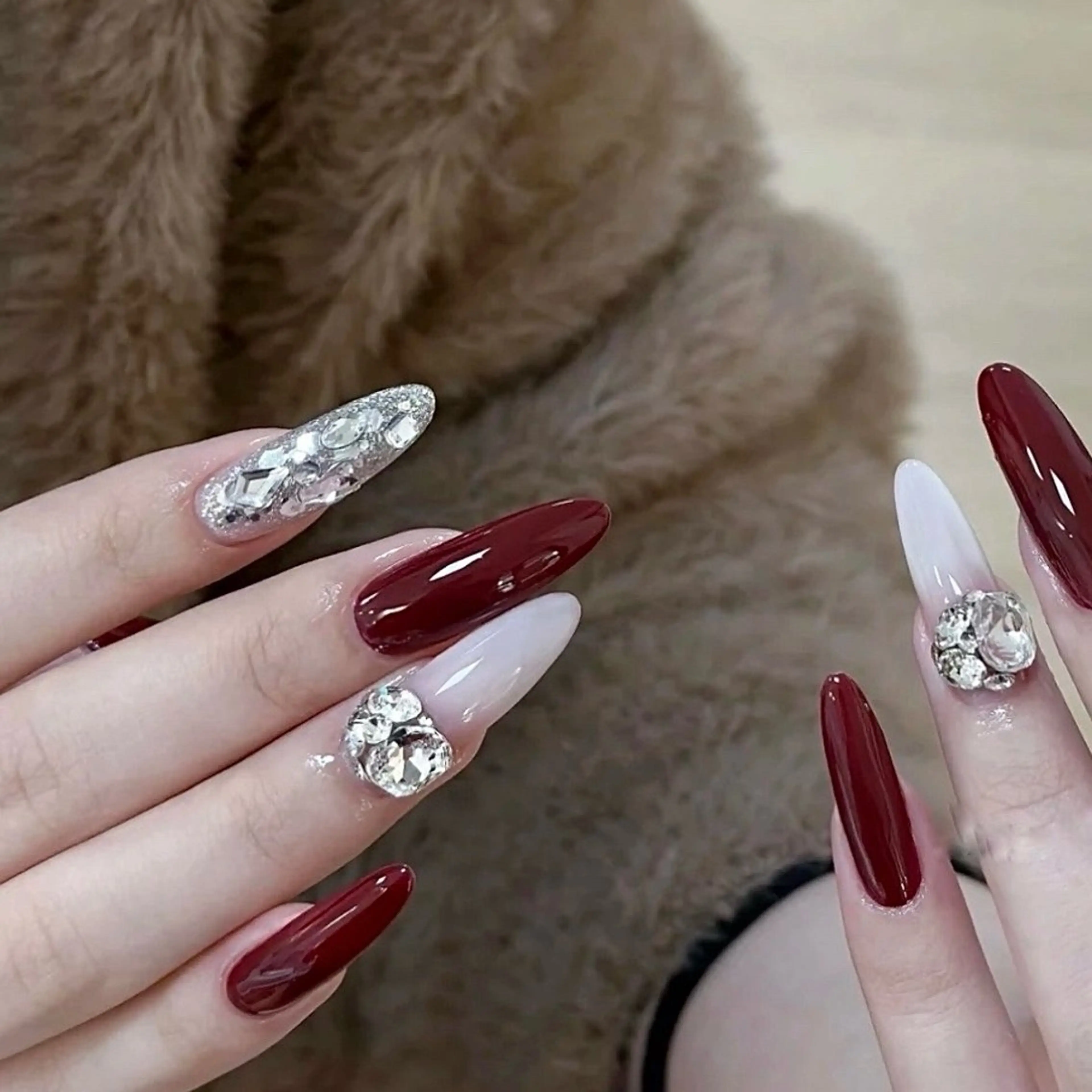 ネイル 成人式 ジェルネイル ロングネイル マグネットネイル 大理石ネイル(マーブル) ハンドネイル MoMoA Nail ネイル長さ出し専門店のネイルデザイン