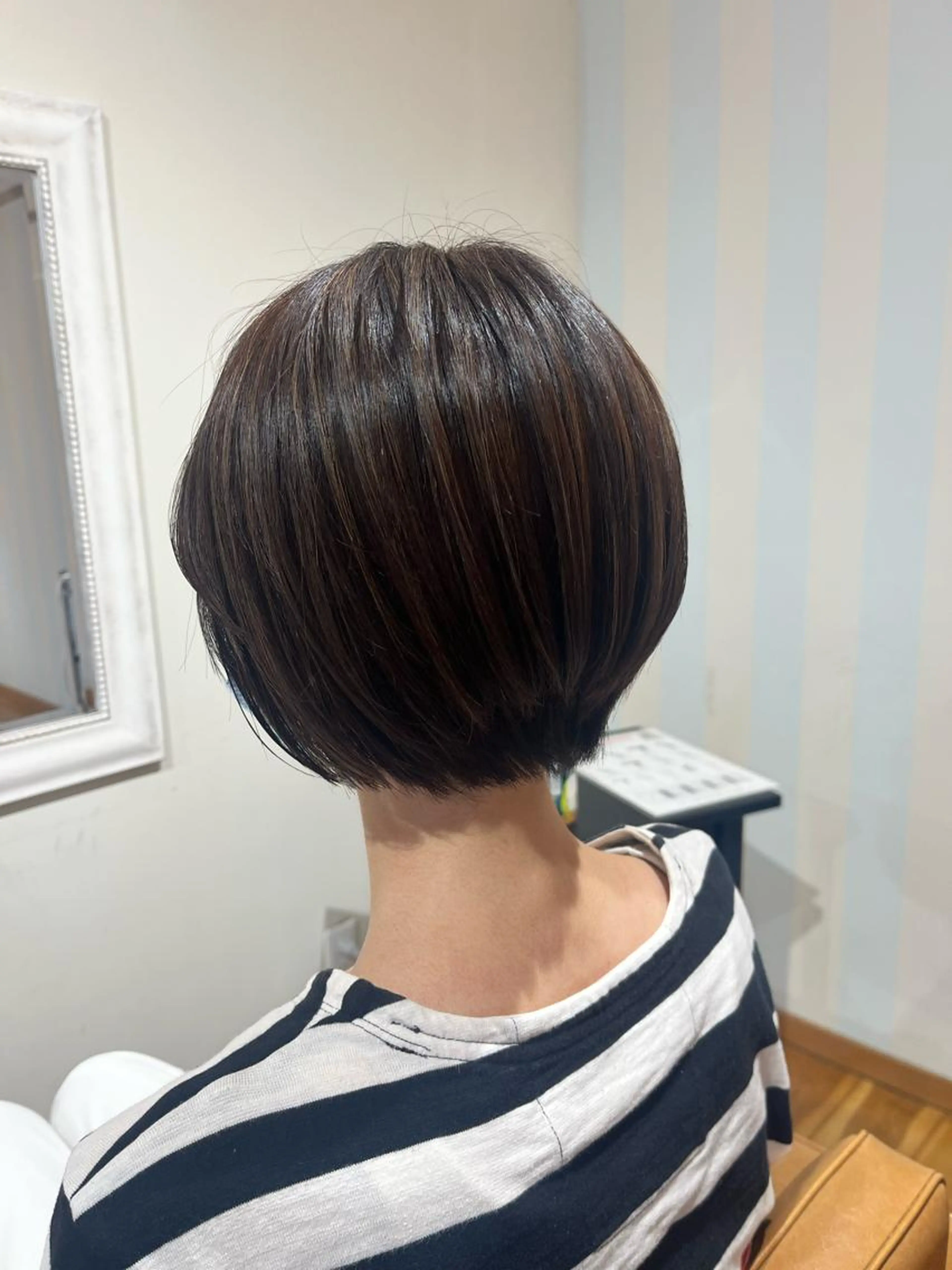 【メンテナンスメニュー】前髪カット＋全体艶カラー＋トリートメントの写真