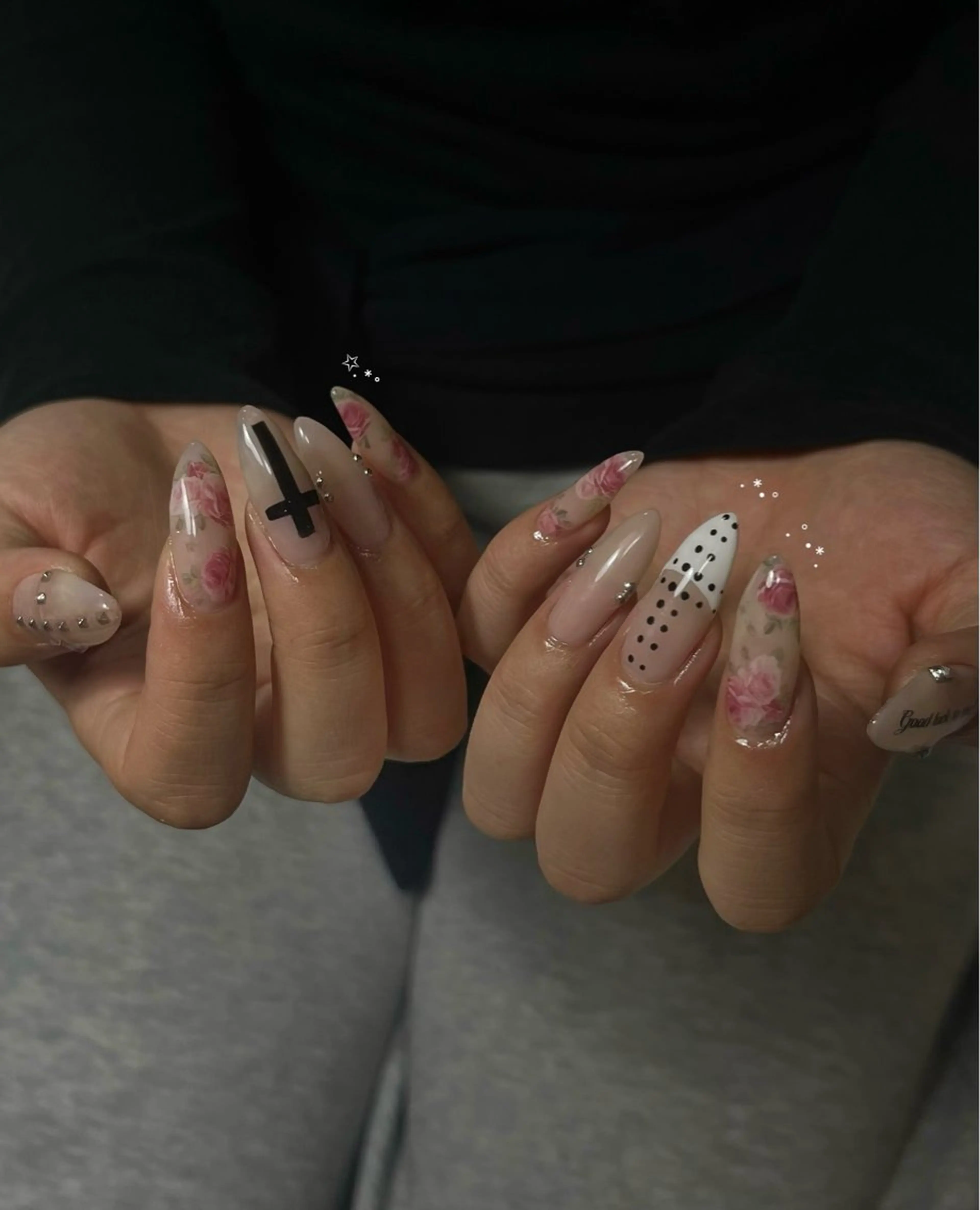 ネイル ハンドネイル ayumi ✩.*˚のネイルデザイン