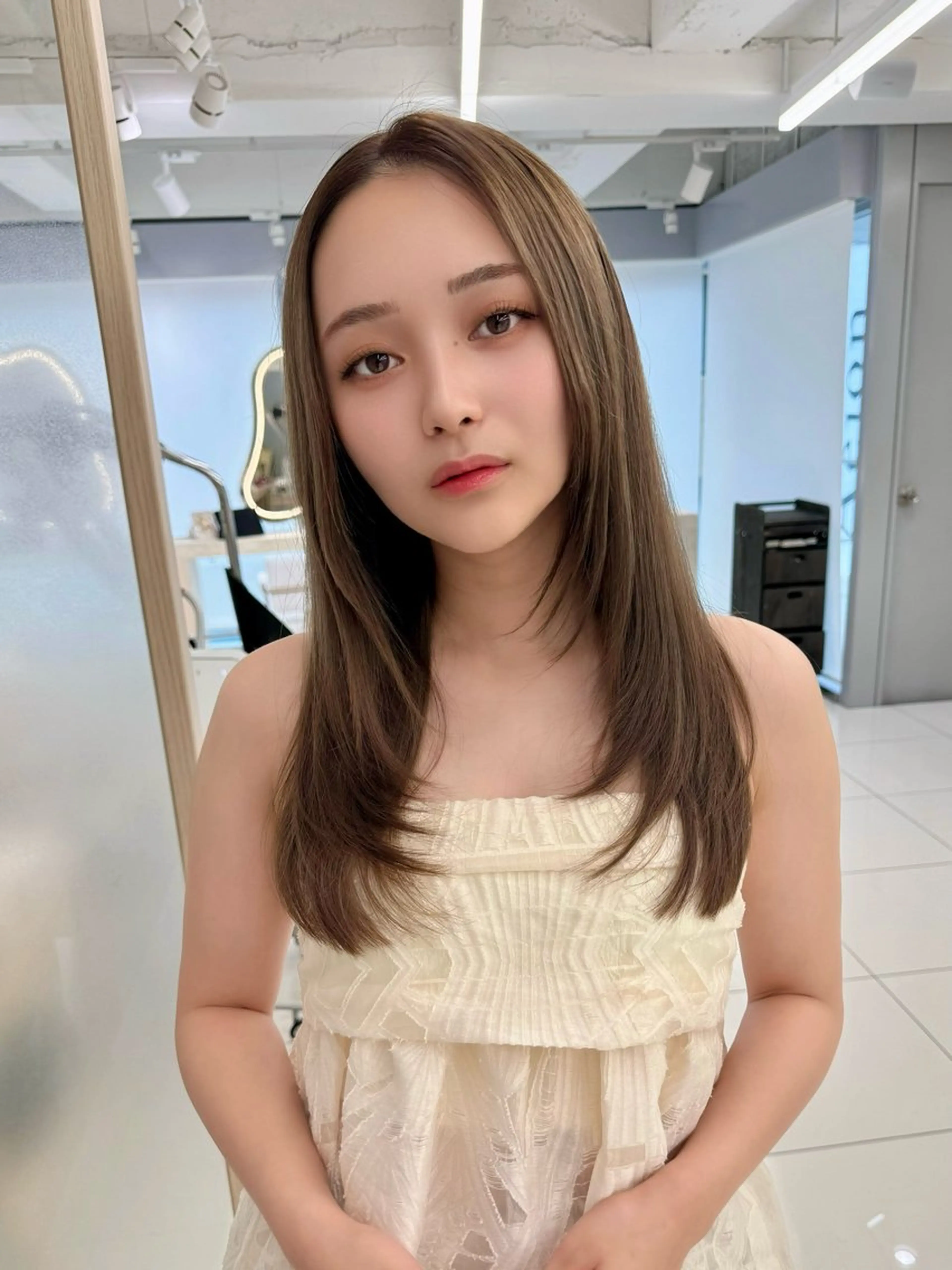 ロング 三鷹で1番ショート ボブをカットする新谷のヘアスタイル