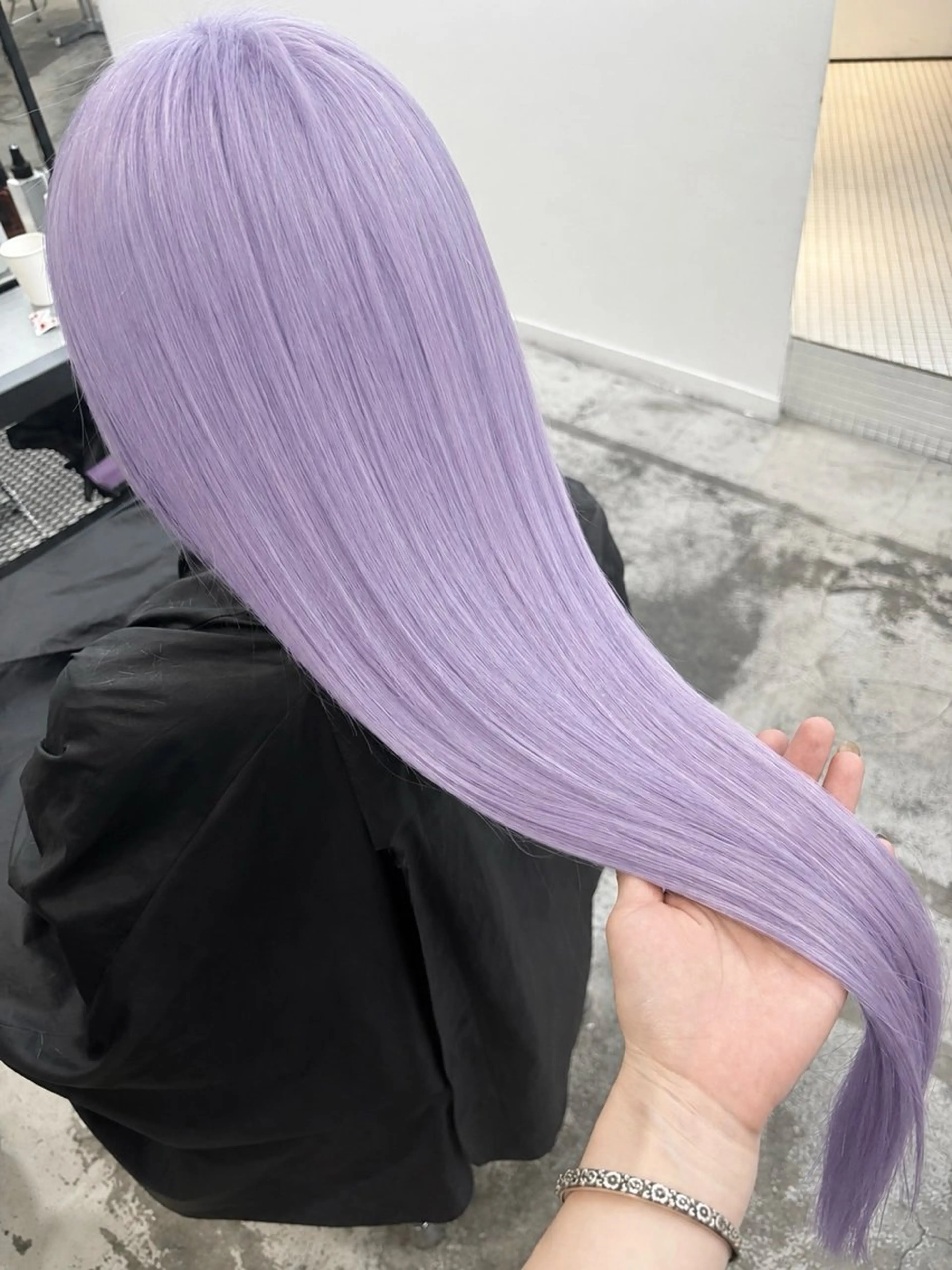 セミロング カラー ヘアアレンジ ラベンダーカラー バイオレットカラー ヘアカラー トリートメント 🎨ハイトーン/ 切りっぱなし みつきのヘアスタイル