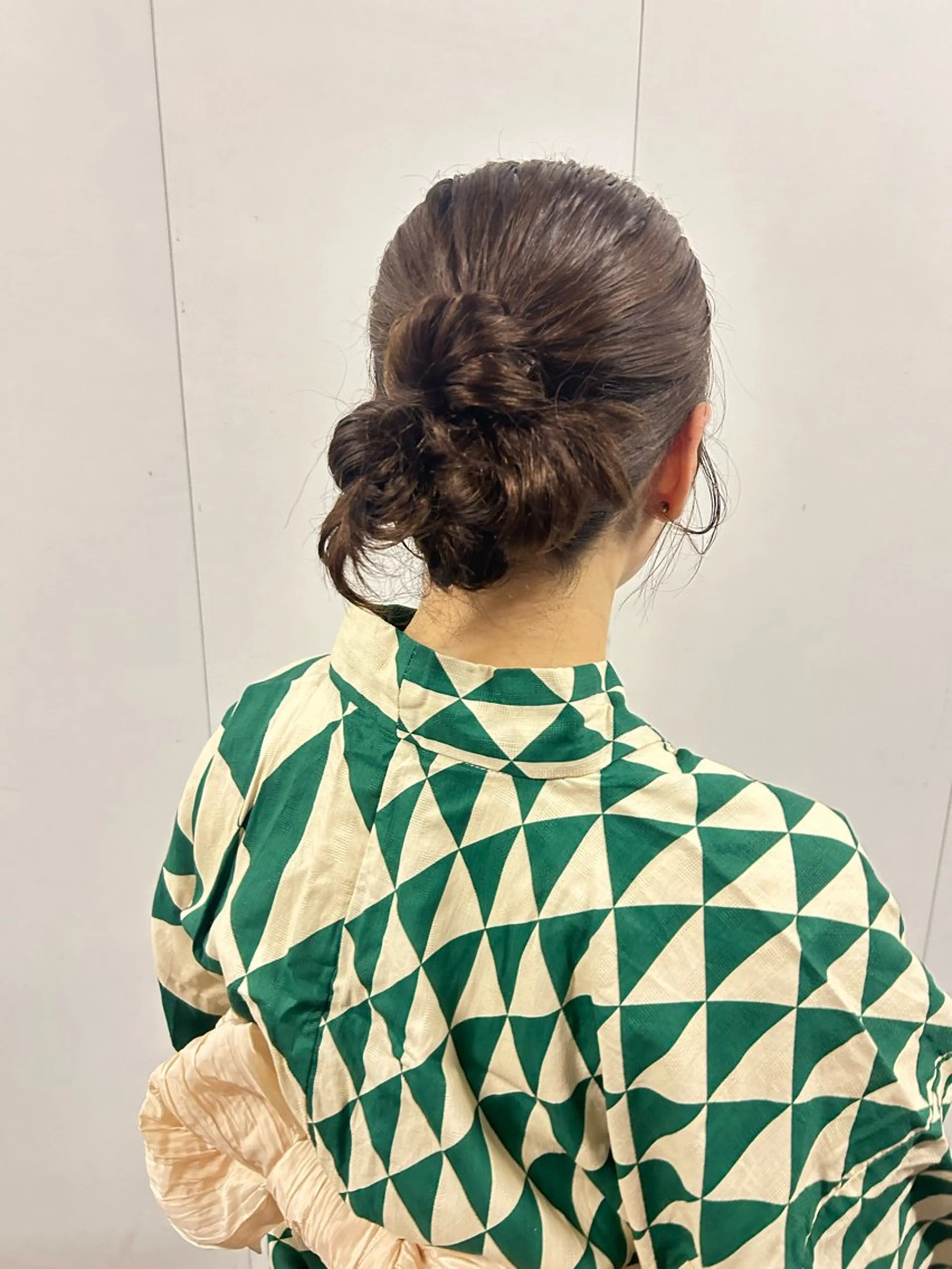 セミロング ヘアアレンジ お団子ヘア ヘアセット ナチュラル×色気パ ーマ 渋谷/マナミのヘアスタイル