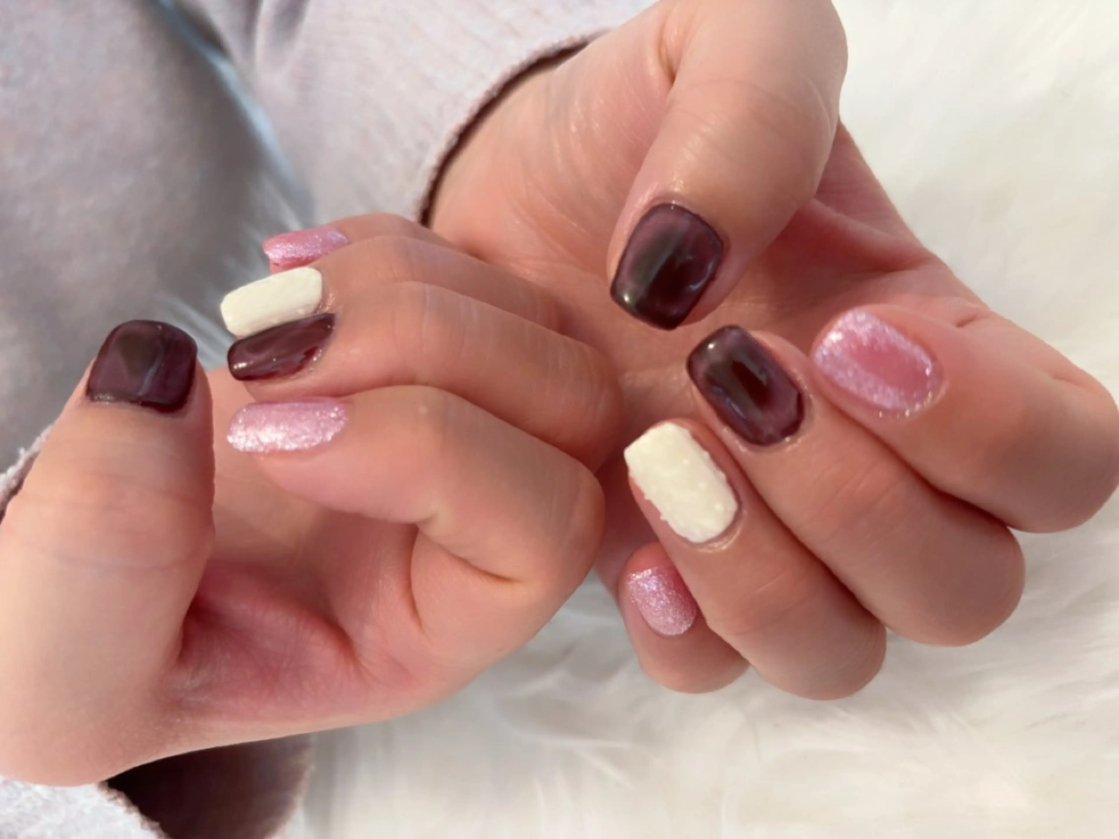 ネイル アートネイル ハート マグネットネイル komohana salon🌺のネイルデザイン