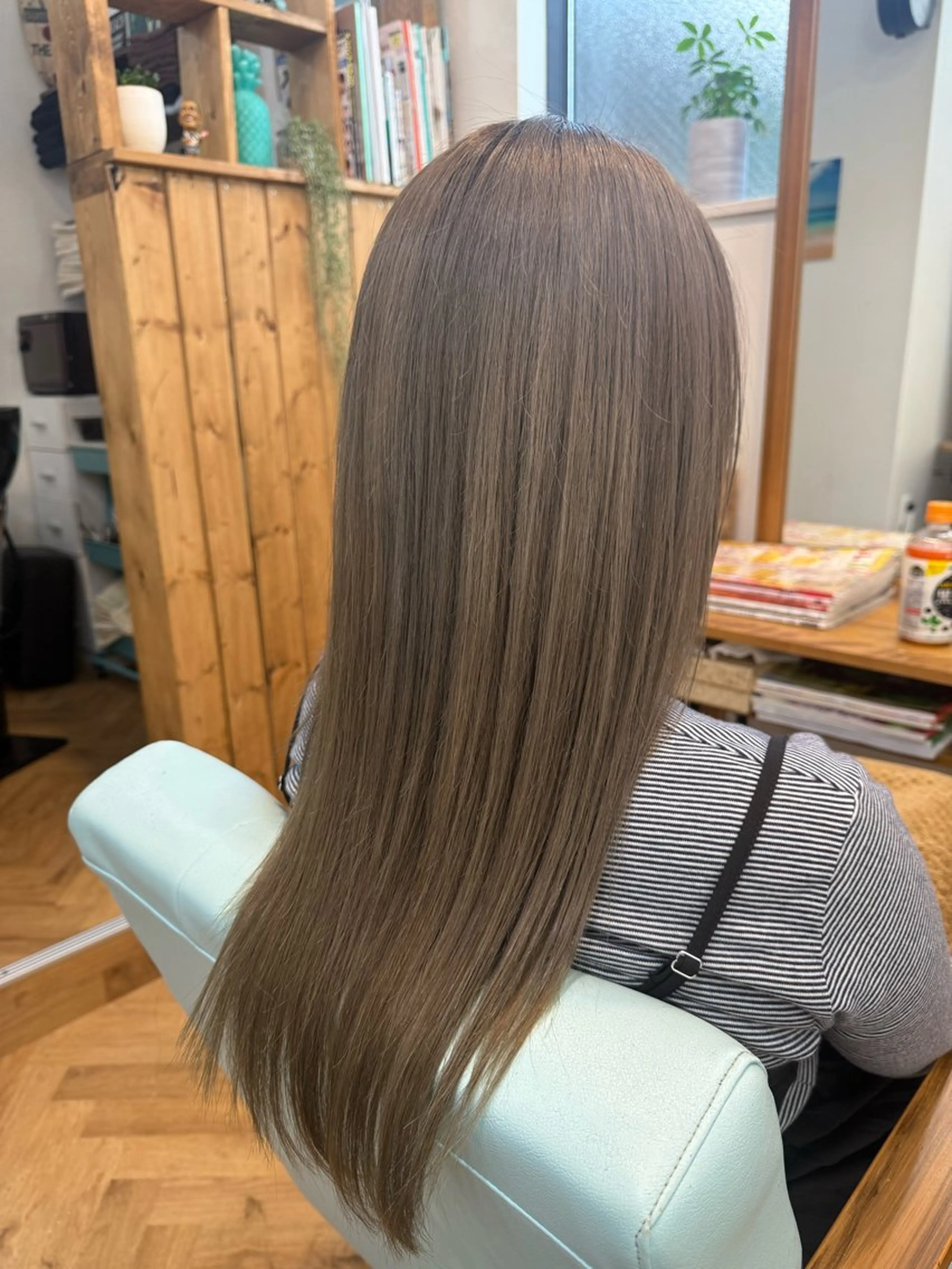 ロング カラー LANI hair resortのヘアスタイル