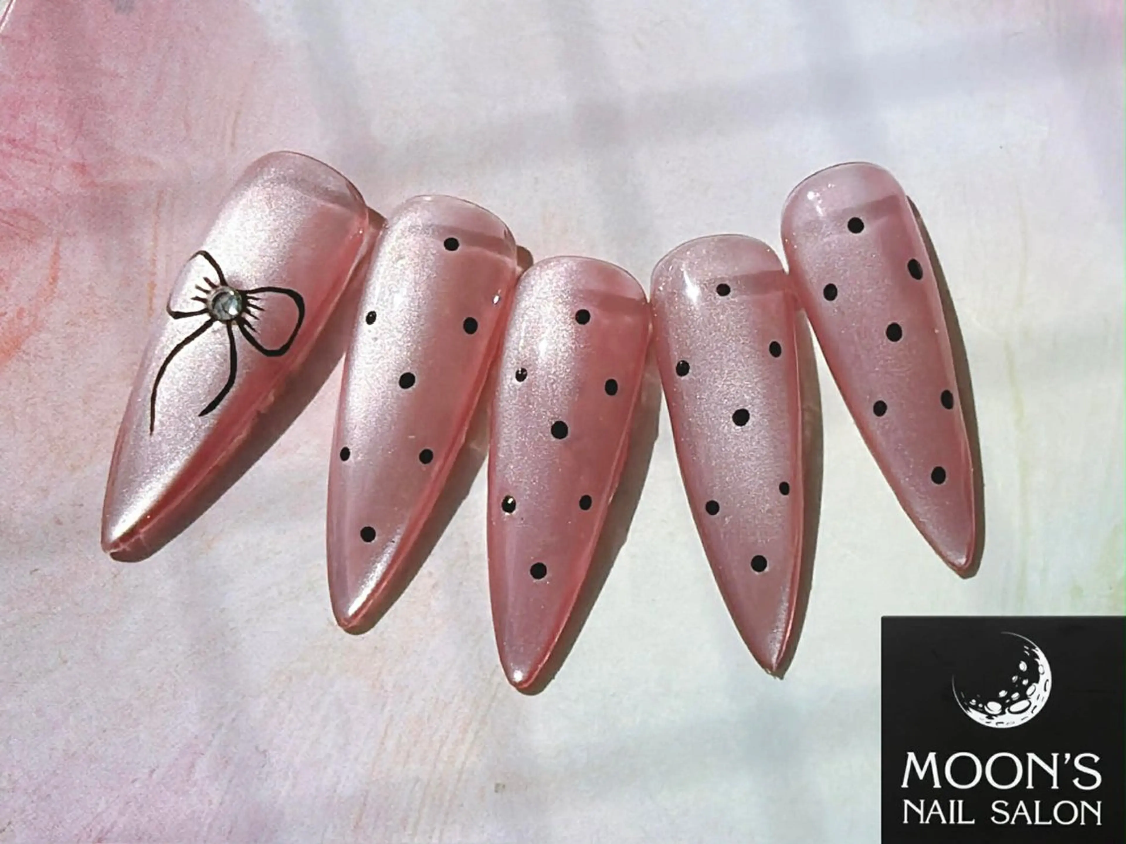 ネイル ハンドネイル Moons nail 💅✨のネイルデザイン