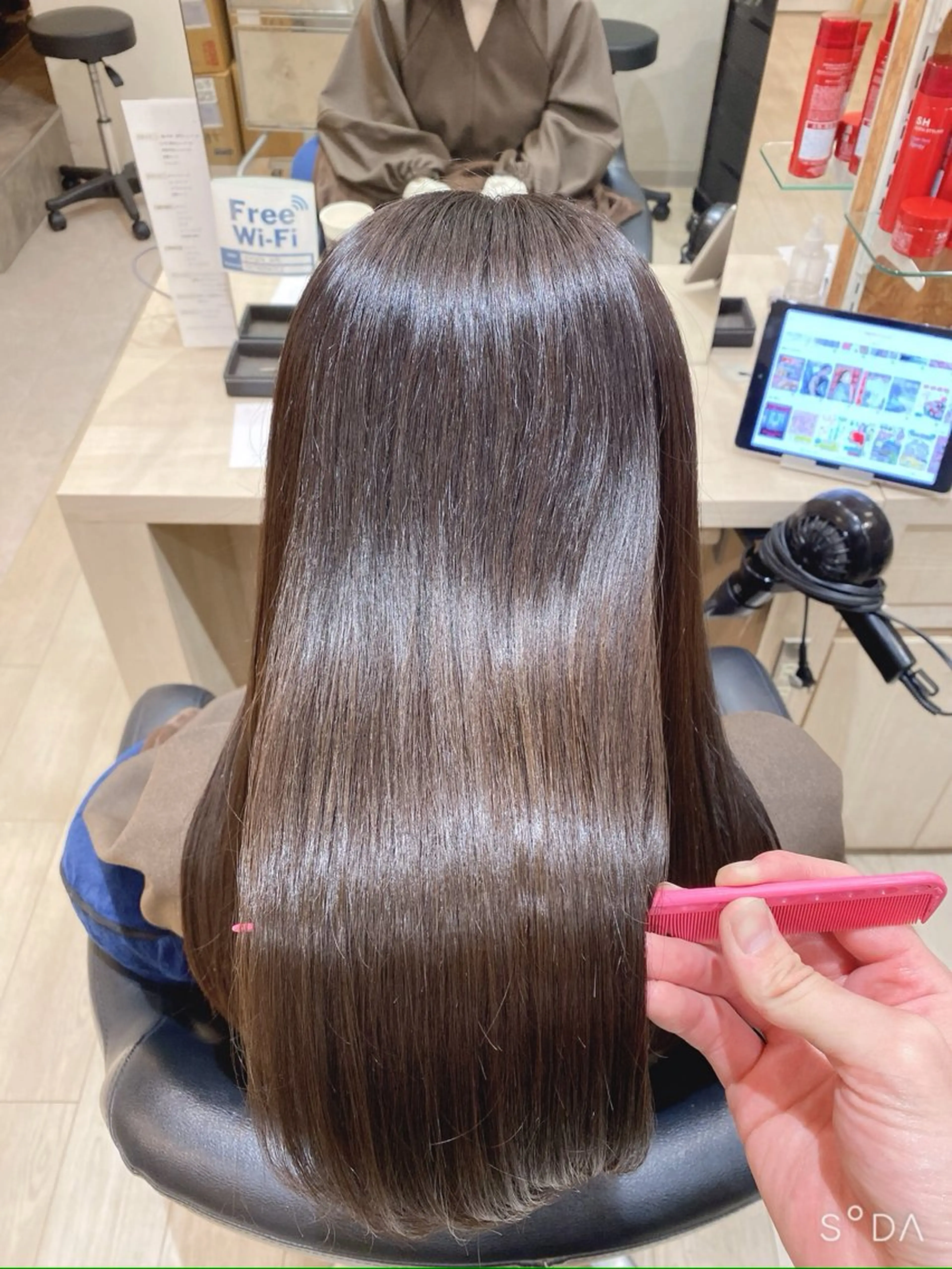 ロング くせ毛 髪質改善 縮毛矯正 トリートメント 酸性ストレート 川元 雄貴のヘアスタイル