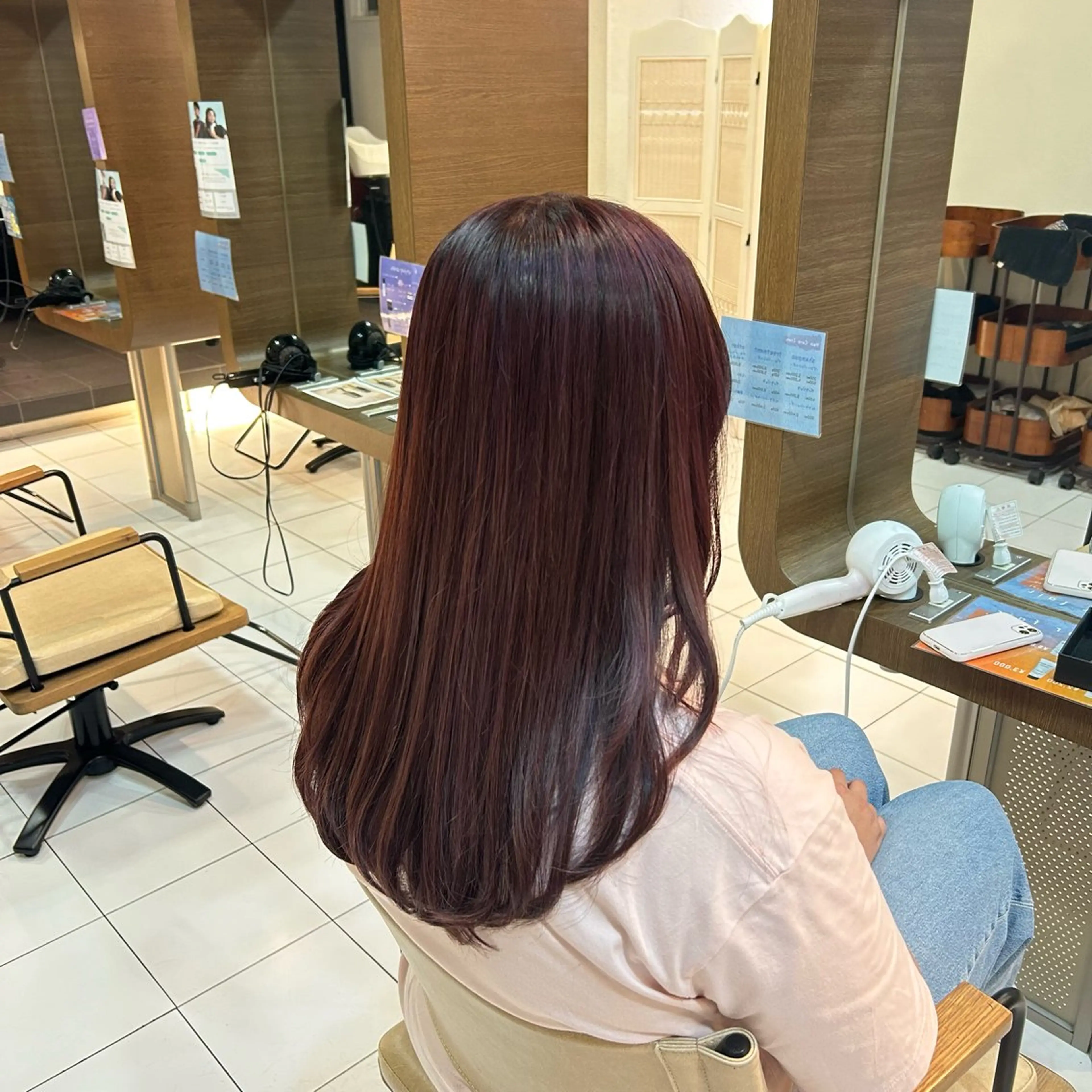 ミディアム カラー ボルドーカラー カット ヘアカラー アニメオタク美容師/ miharuのヘアスタイル