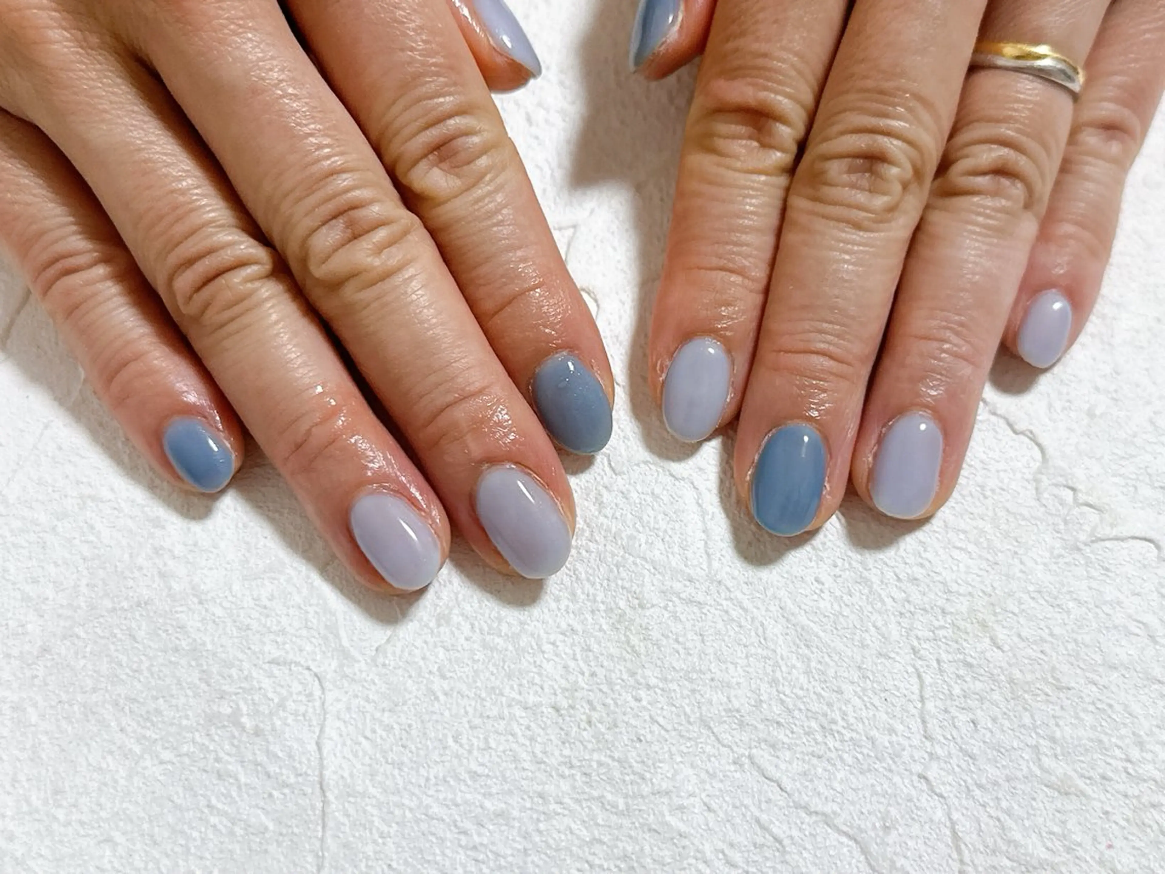 ネイル オーロラネイル フットネイル フレンチネイル ジェルネイル 水色 ハンドネイル mogunail &blowのネイルデザイン