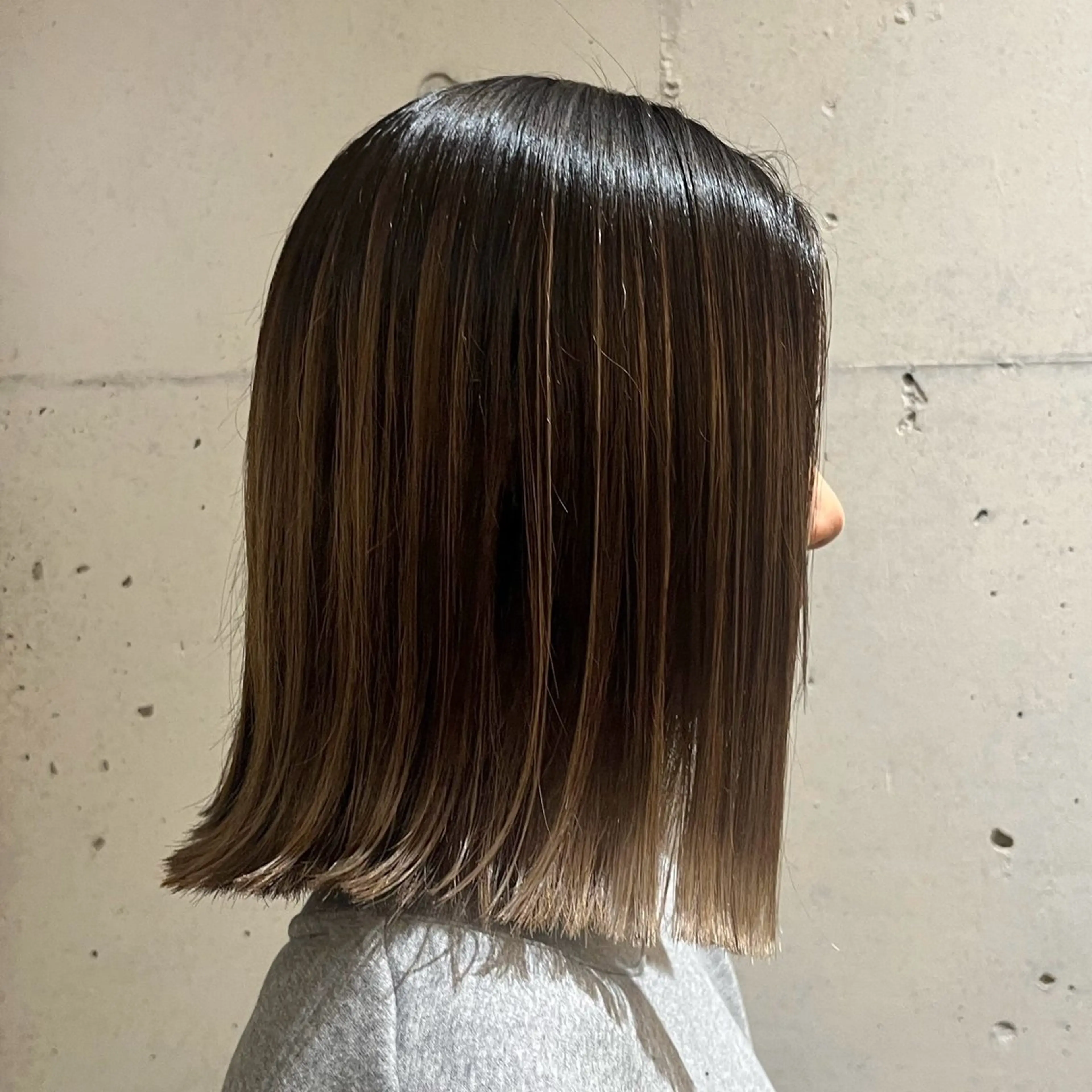 ミディアム カラー バレイヤージュ レイヤーカット ヘアカラー トリートメント ハイトーン/ボブ/ 髪質改善🦖mahoのヘアスタイル