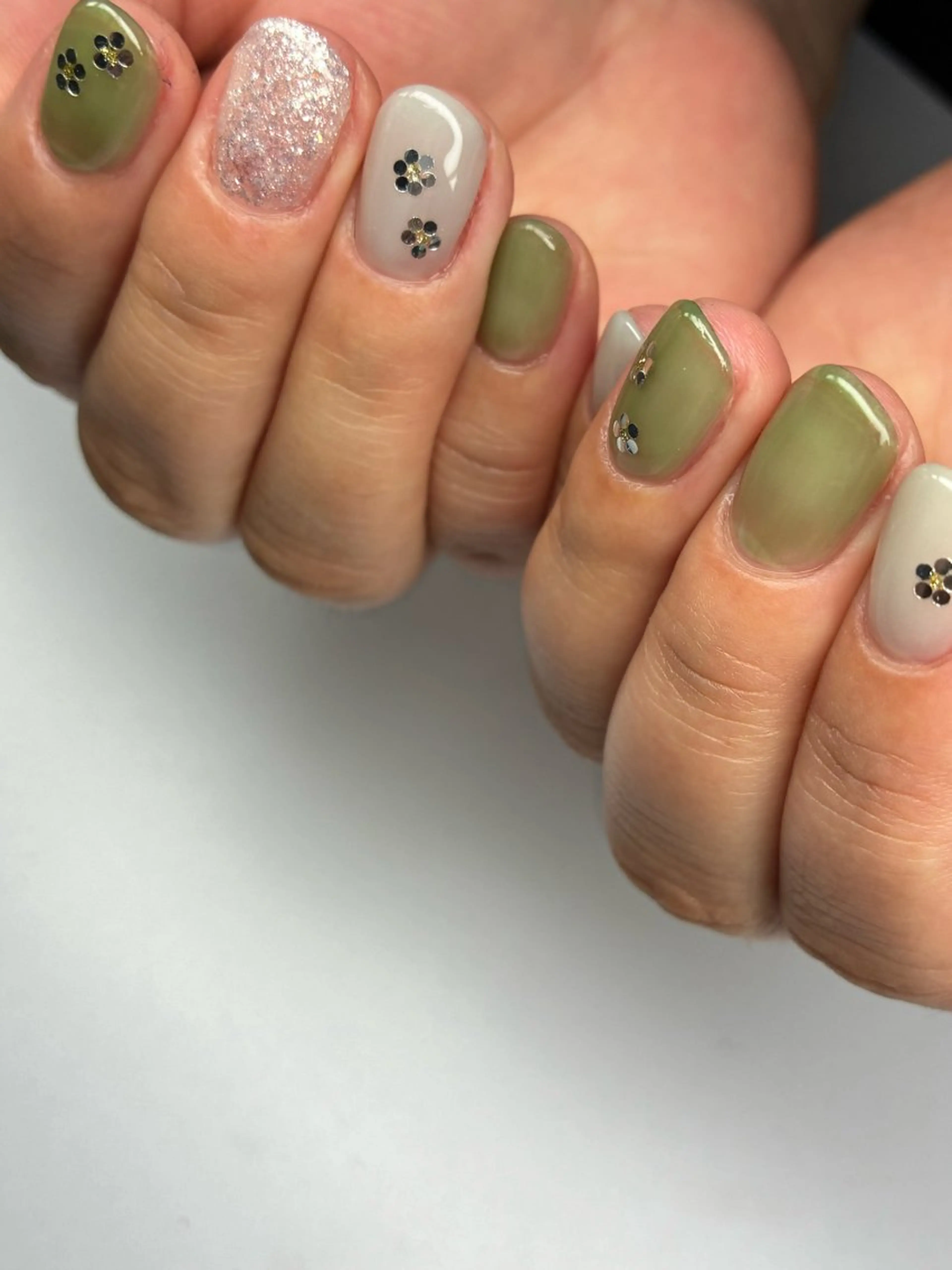 ネイル フラワーネイル ニュアンスネイル ハンドネイル アトリエみかん所属・MIKA 🍊のネイルデザイン