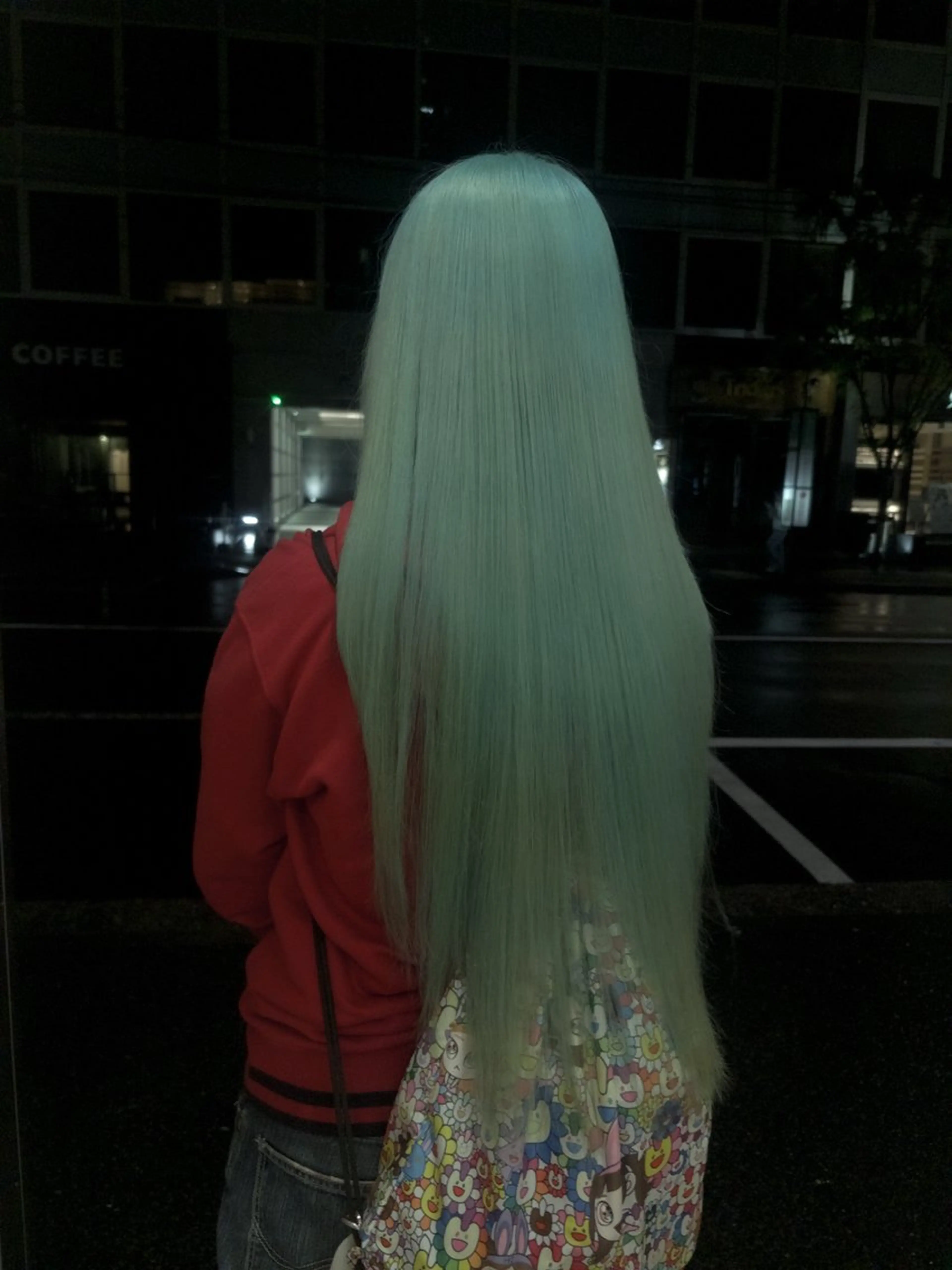 ロング カラー ヘアカラー yiye shioriのヘアスタイル