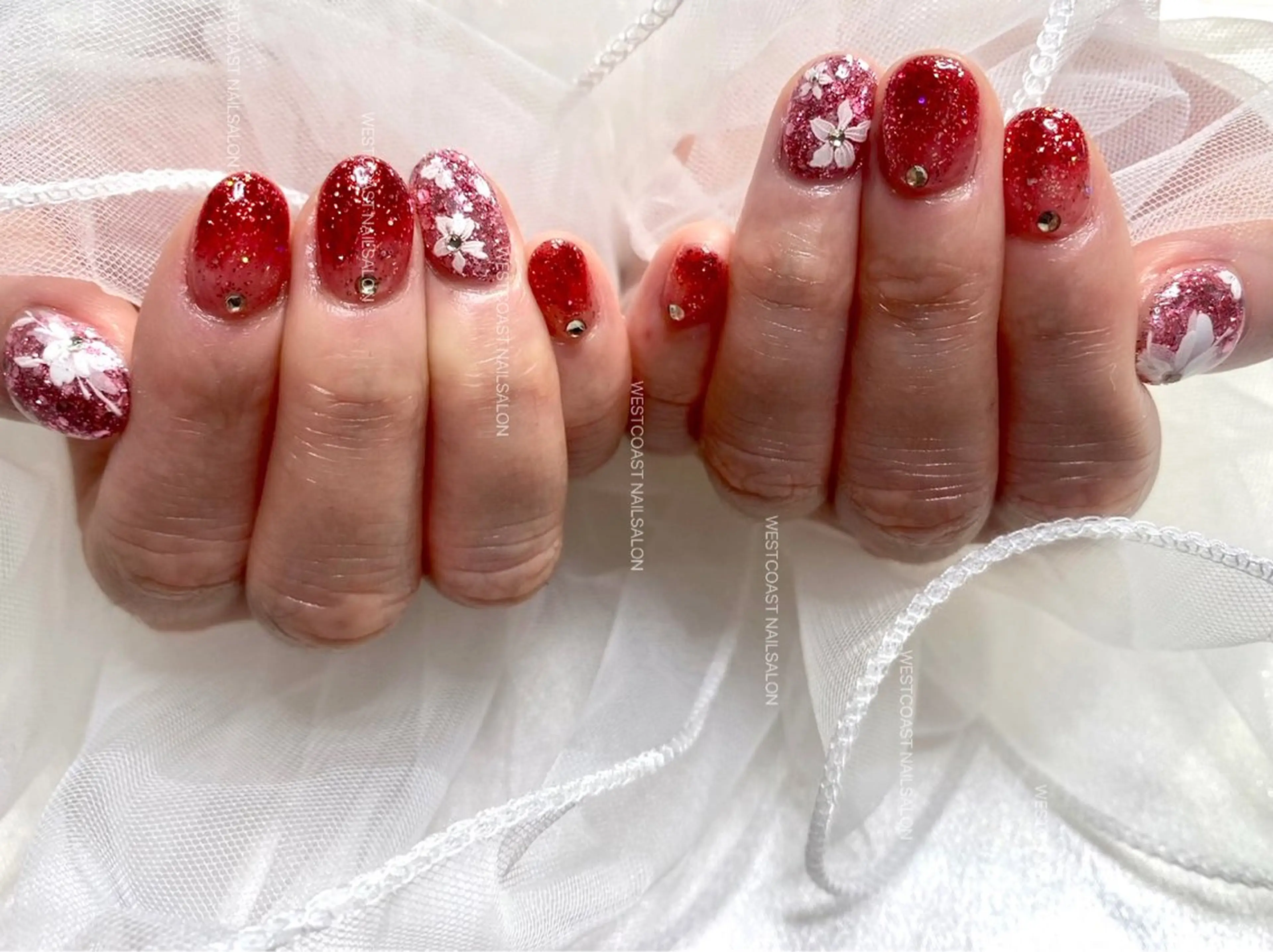 ネイル リボン、ガーリー パーツ放題専門店のネイルデザイン