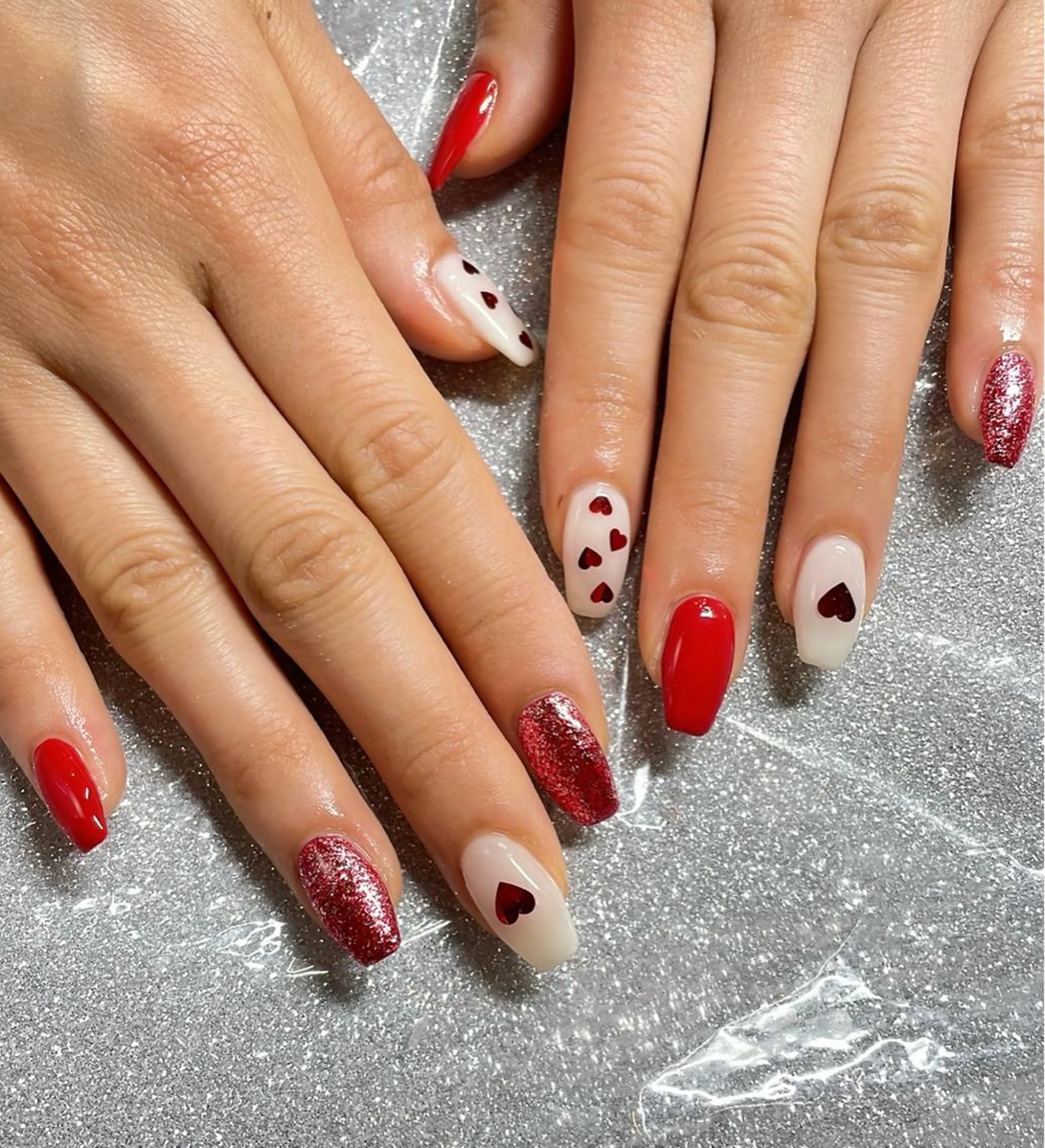 ネイル ハンドネイル VIERU 🌈🎀💖のネイルデザイン