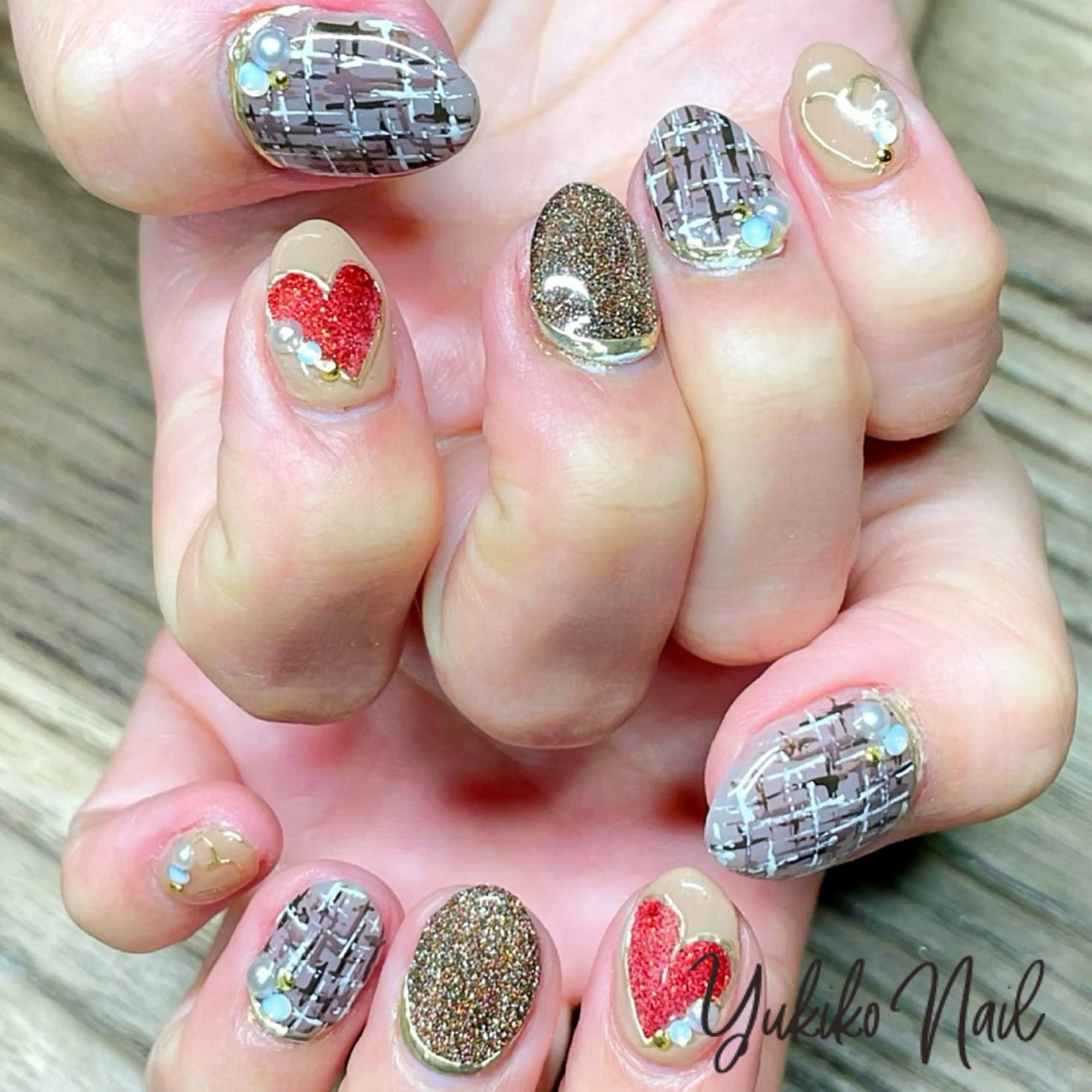 ネイル フラッシュネイル ハート ミラーネイル 持ち込み ツイードネイル ハンドネイル ユキコ ネイルのネイルデザイン
