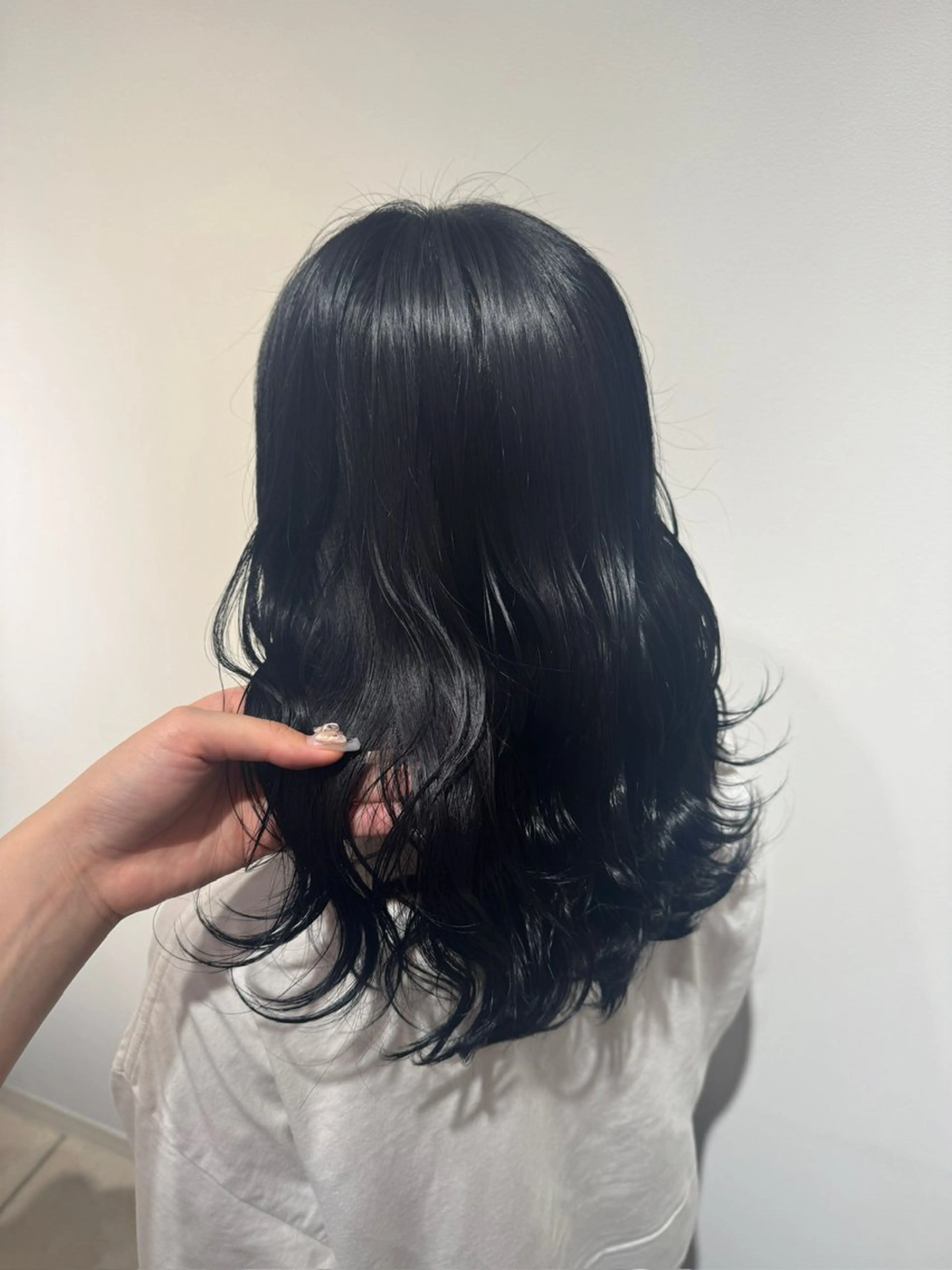 ロング カラー 黒髪 ブリーチ ブルーカラー ブルーブラック 透明感カラー ブリーチ♡メンズ マッシュ♡MIUのヘアスタイル