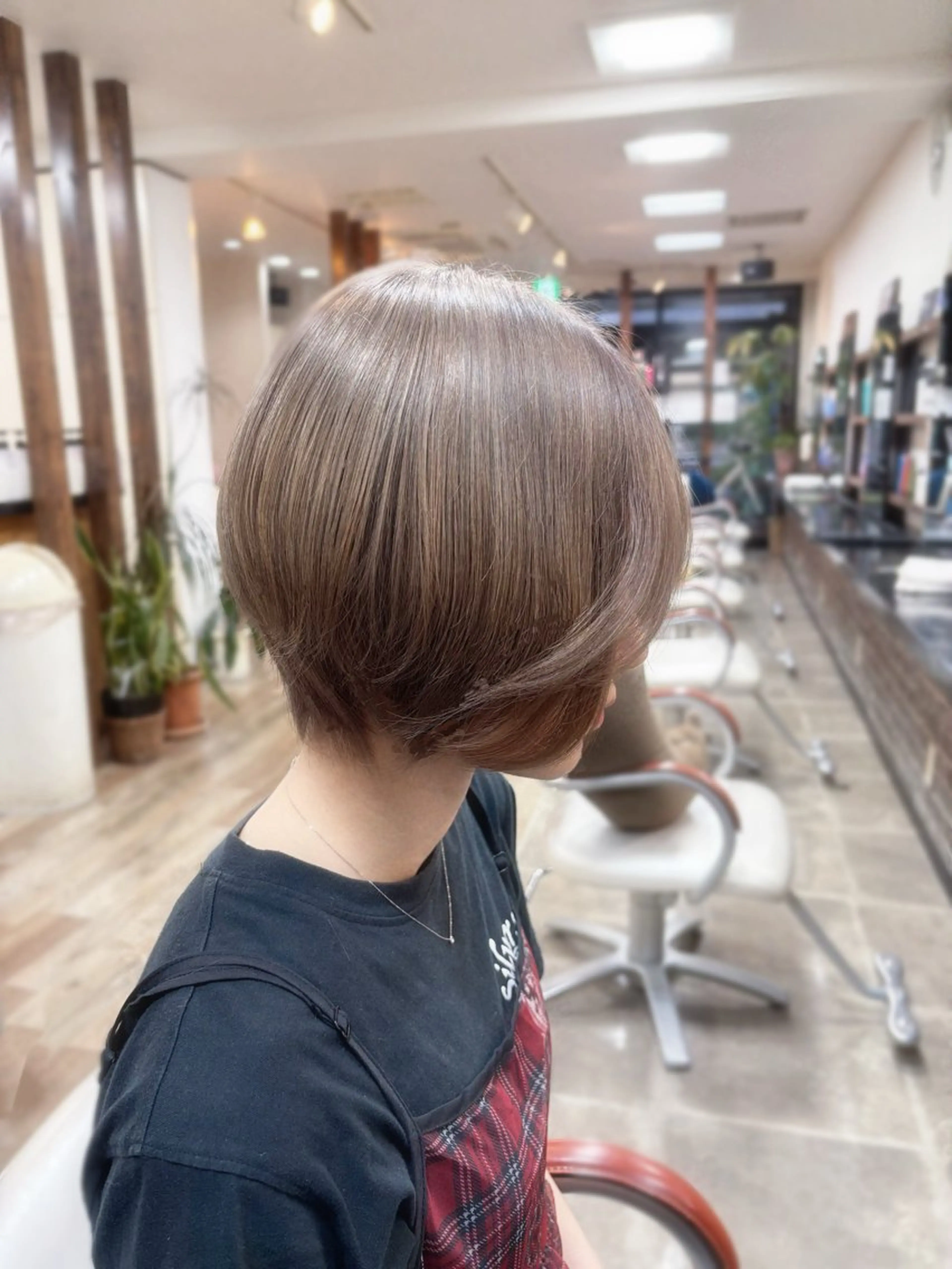 ダブルカラー(ブリーチあり)モデルの写真