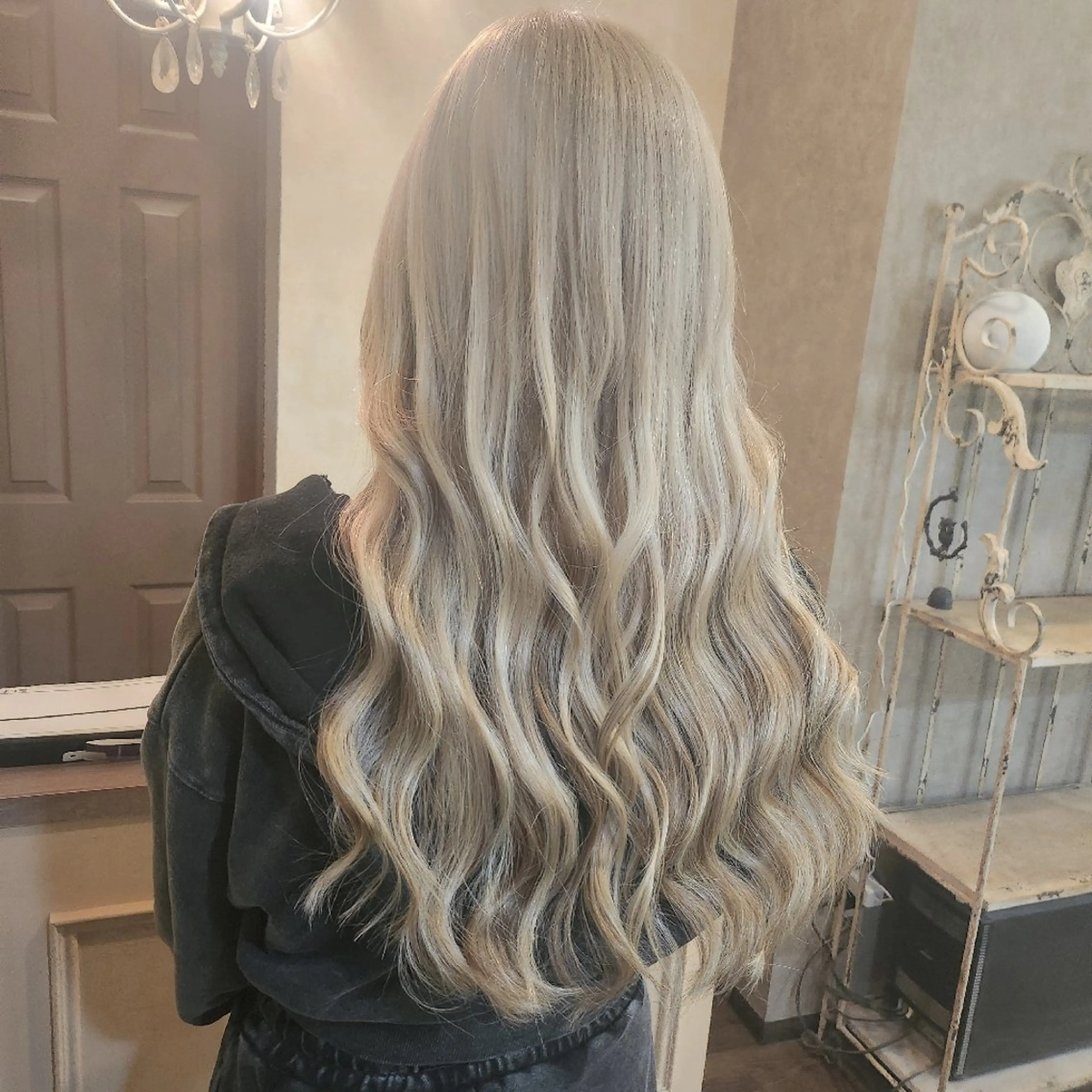 ヘアアレンジ ロング シールエクステ エクステ ロング カット エクステ 田井中 悠紀のヘアスタイル