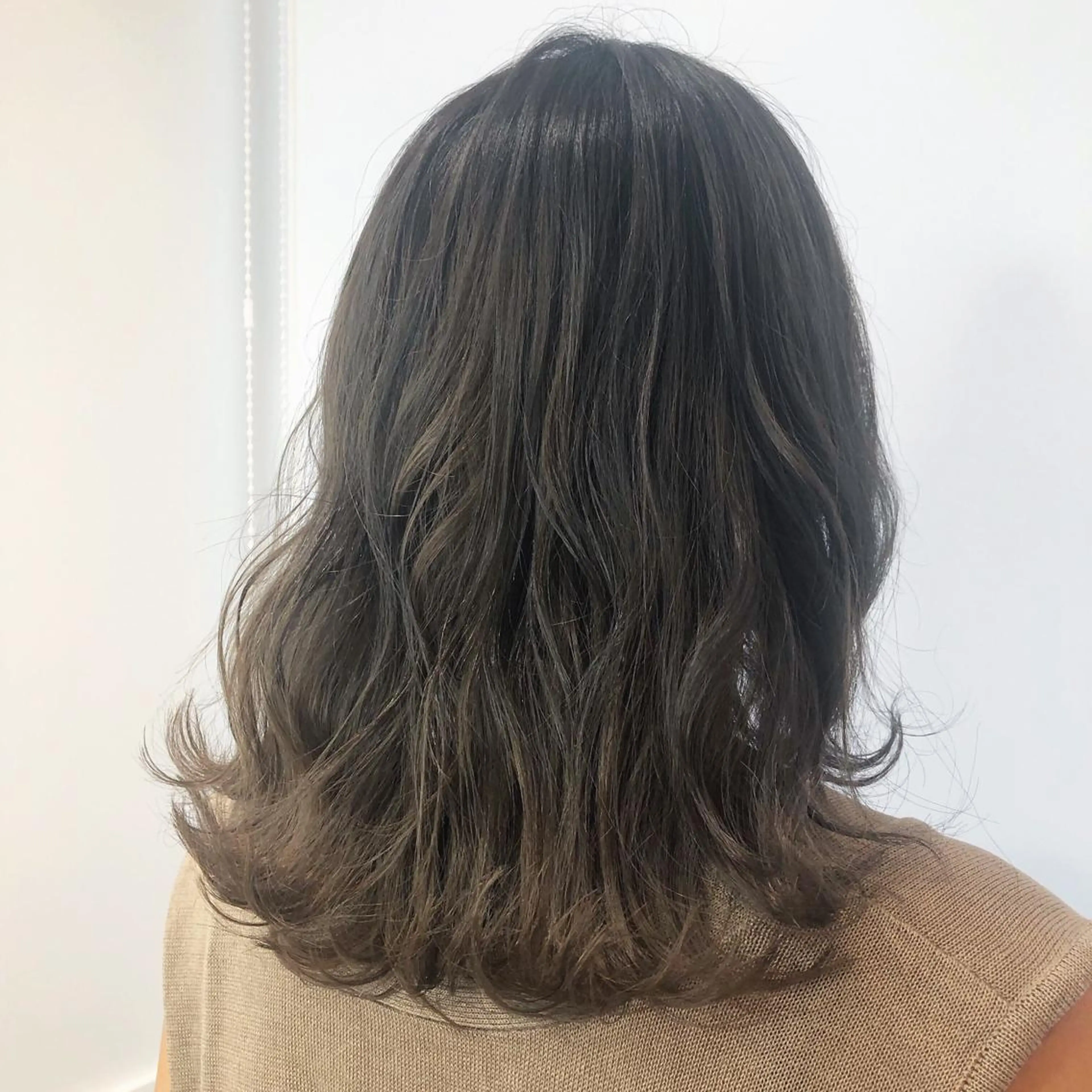 セミロング ハイライト ヘアカラー sano sayakaのヘアスタイル