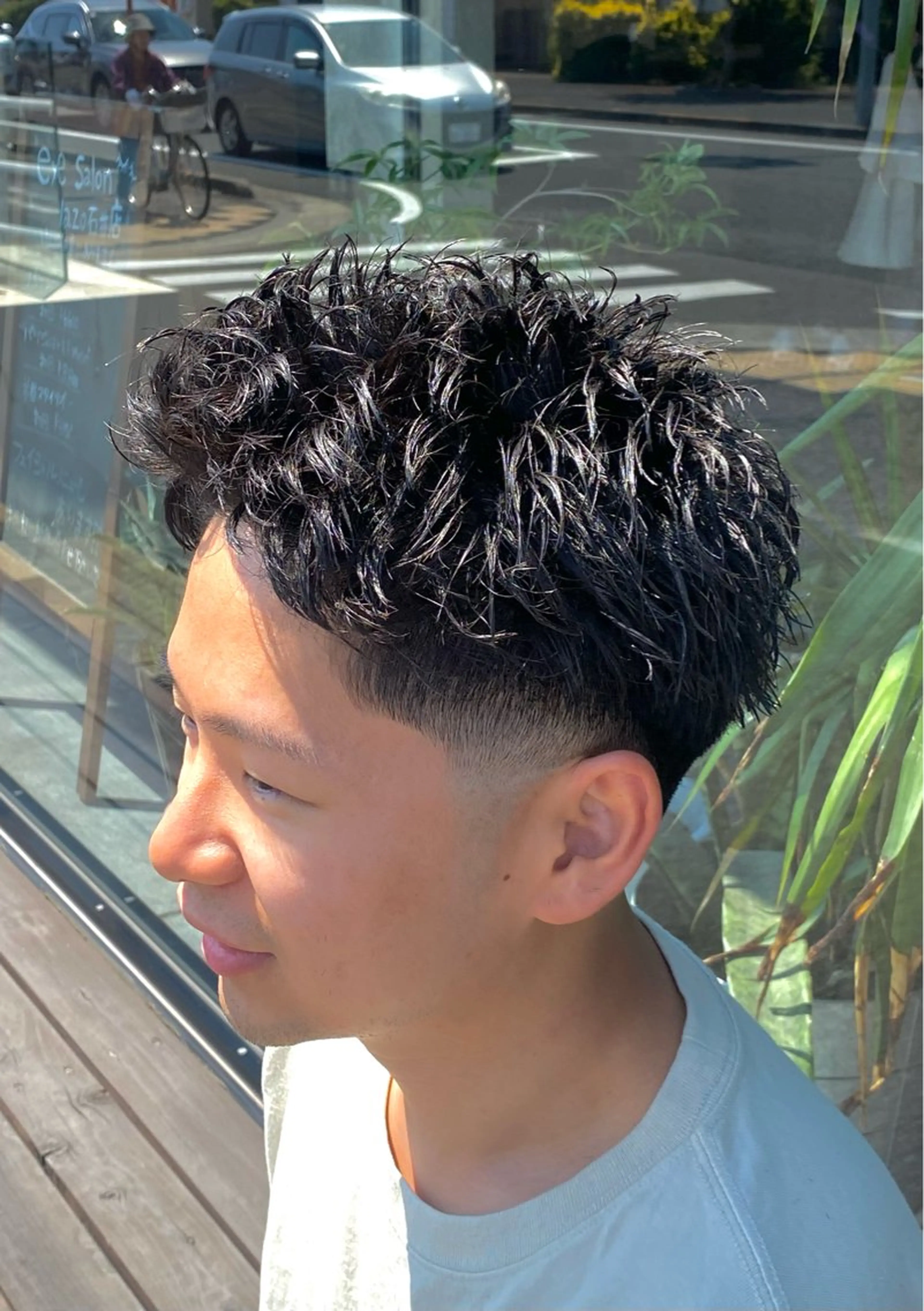 ショート パーマ メンズ フェードカット メンズパーマ スパイキーショート ショートヘア カット 谷口 悠生のヘアスタイル