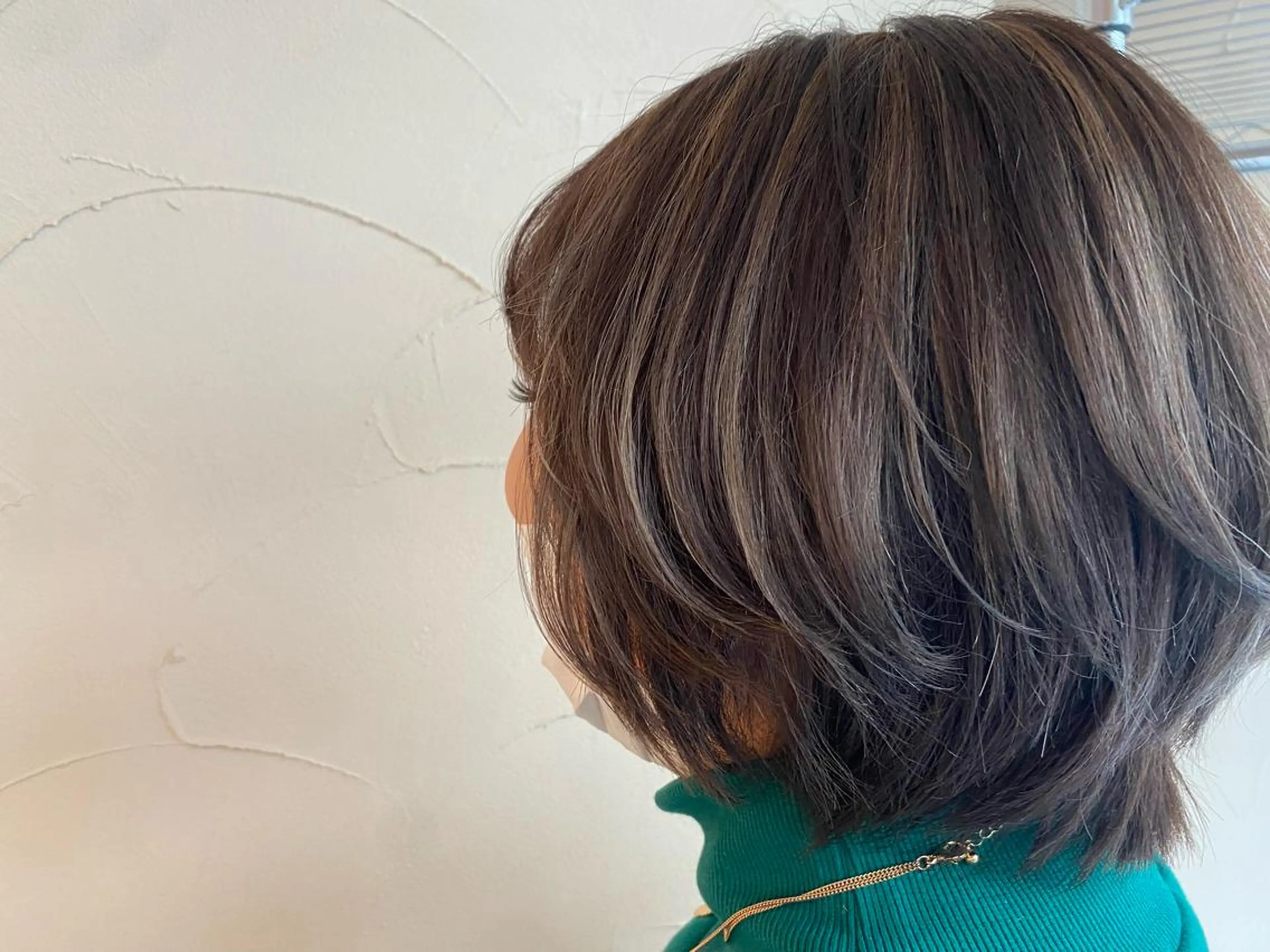 ショート カラー 堀岡 さやかのヘアスタイル