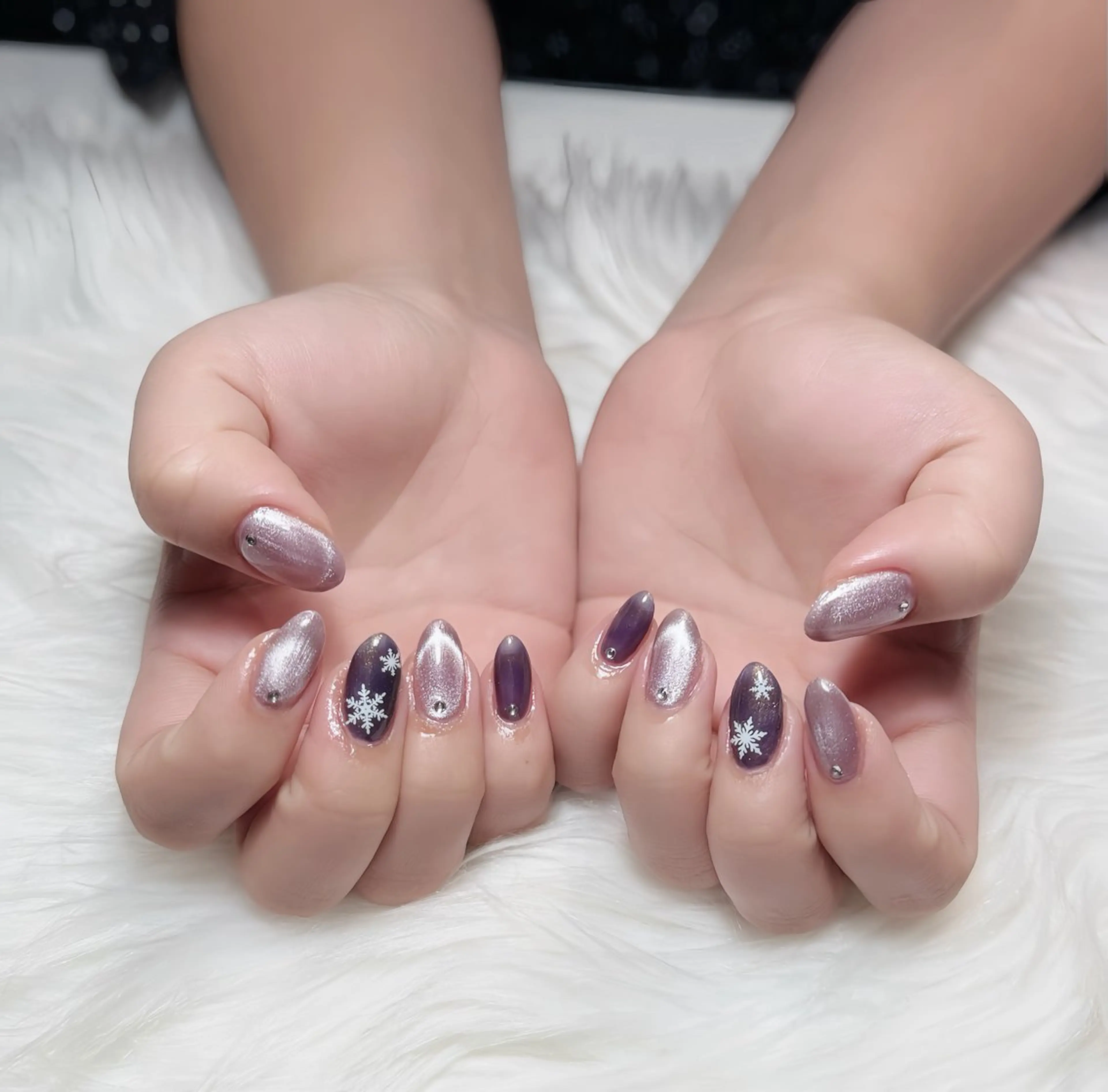 ネイル オーロラネイル チークネイル フットネイル フレンチネイル ジェルネイル ハンドネイル Nichi Nails❤️のネイルデザイン