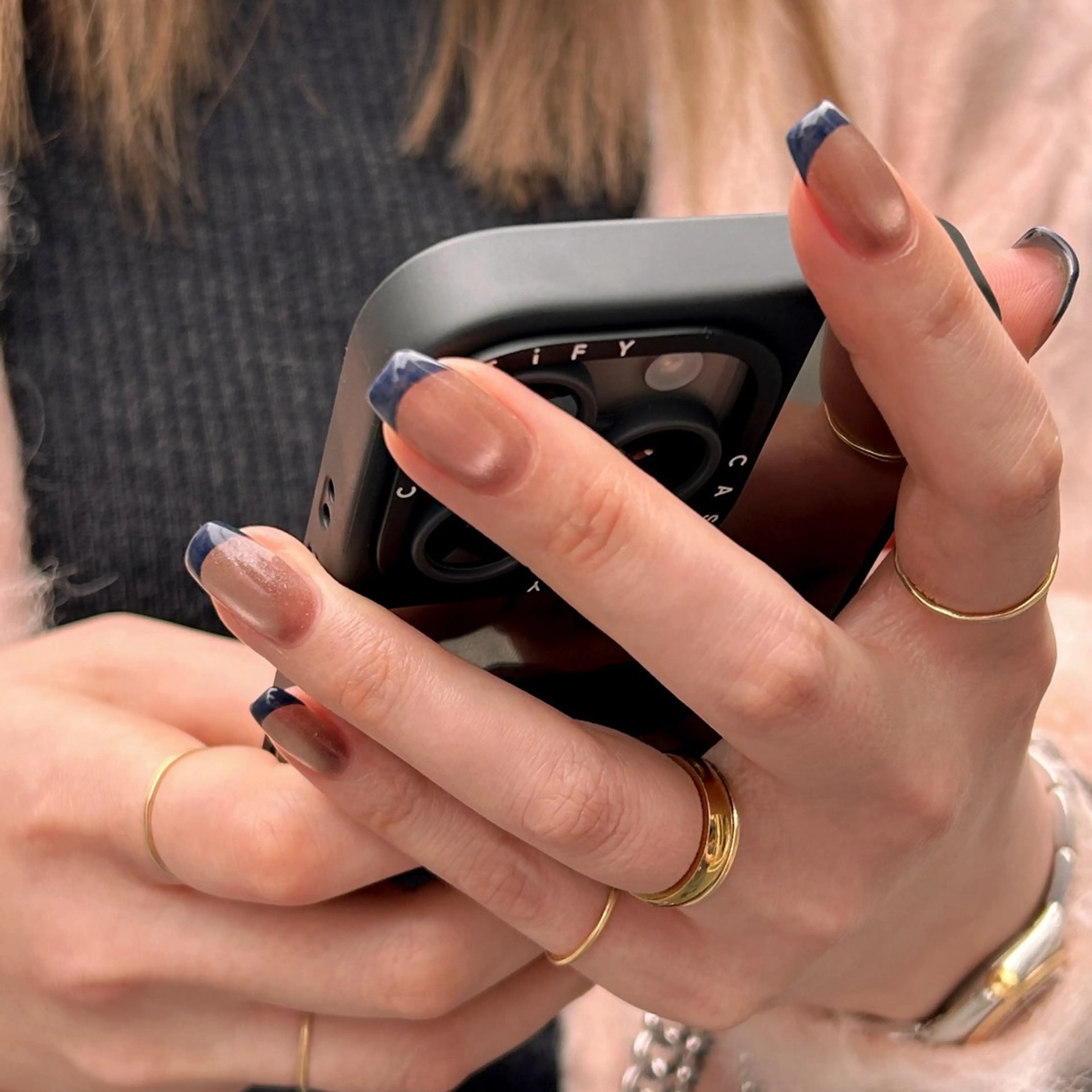 ネイル ブラウン フレンチネイル マグネットネイル マグネットフレンチ ネイビー ハンドネイル hair  MILE.所属・MILE. mukonosouのネイルデザイン