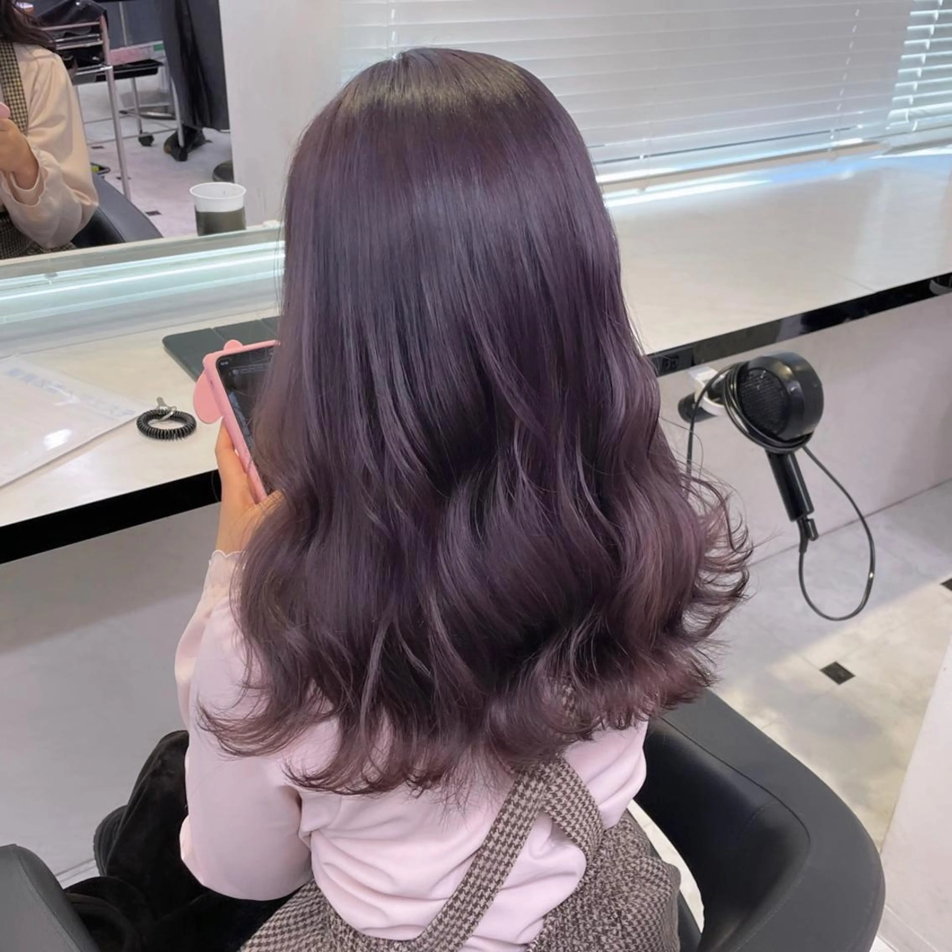 セミロング カラー 🩰透明感カラー♡ UTA🩰のヘアスタイル