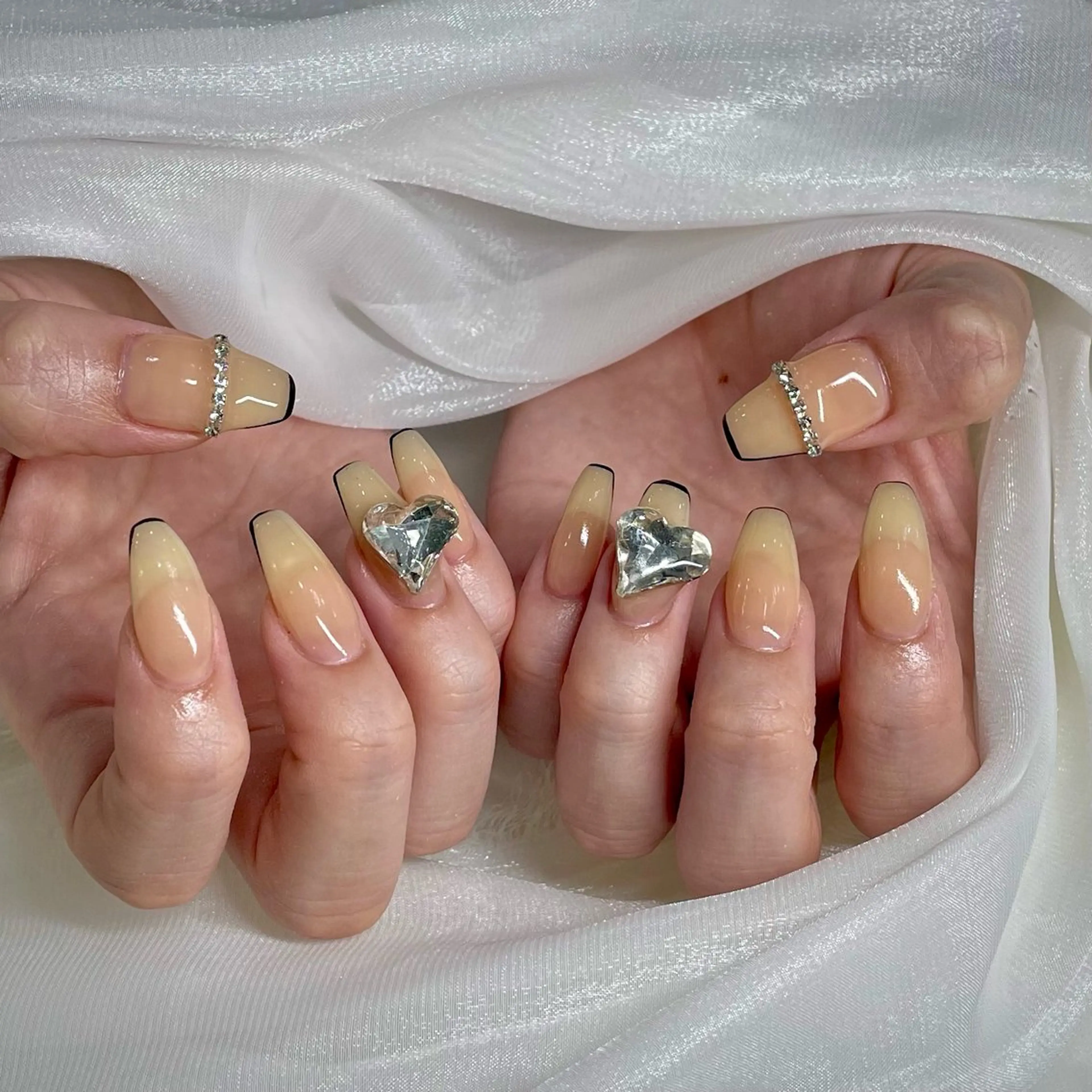 ネイル CeCeGarden ✨️キラキラワンホンのネイルデザイン