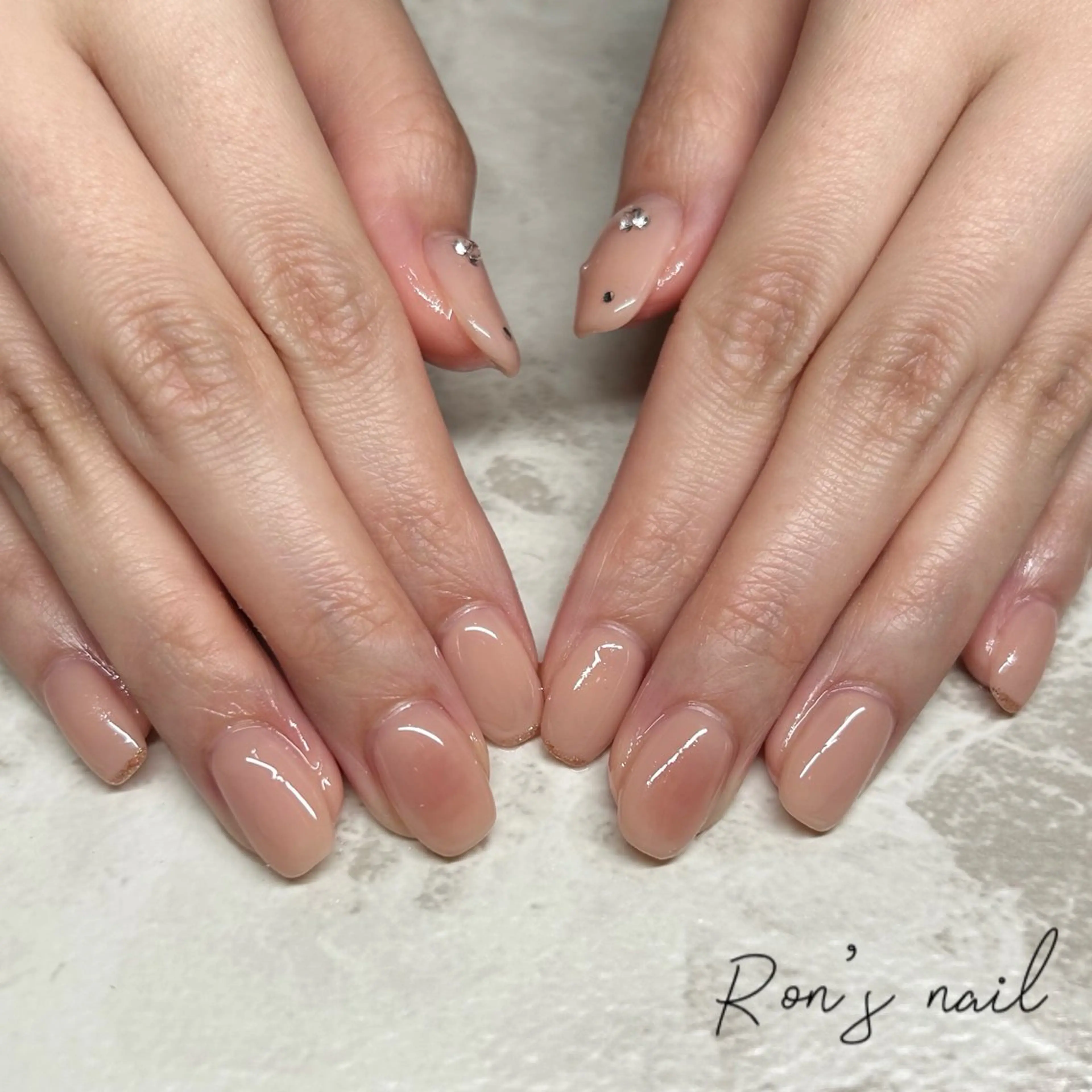 ネイル ストーンネイル Ron's nail 笹岡のネイルデザイン