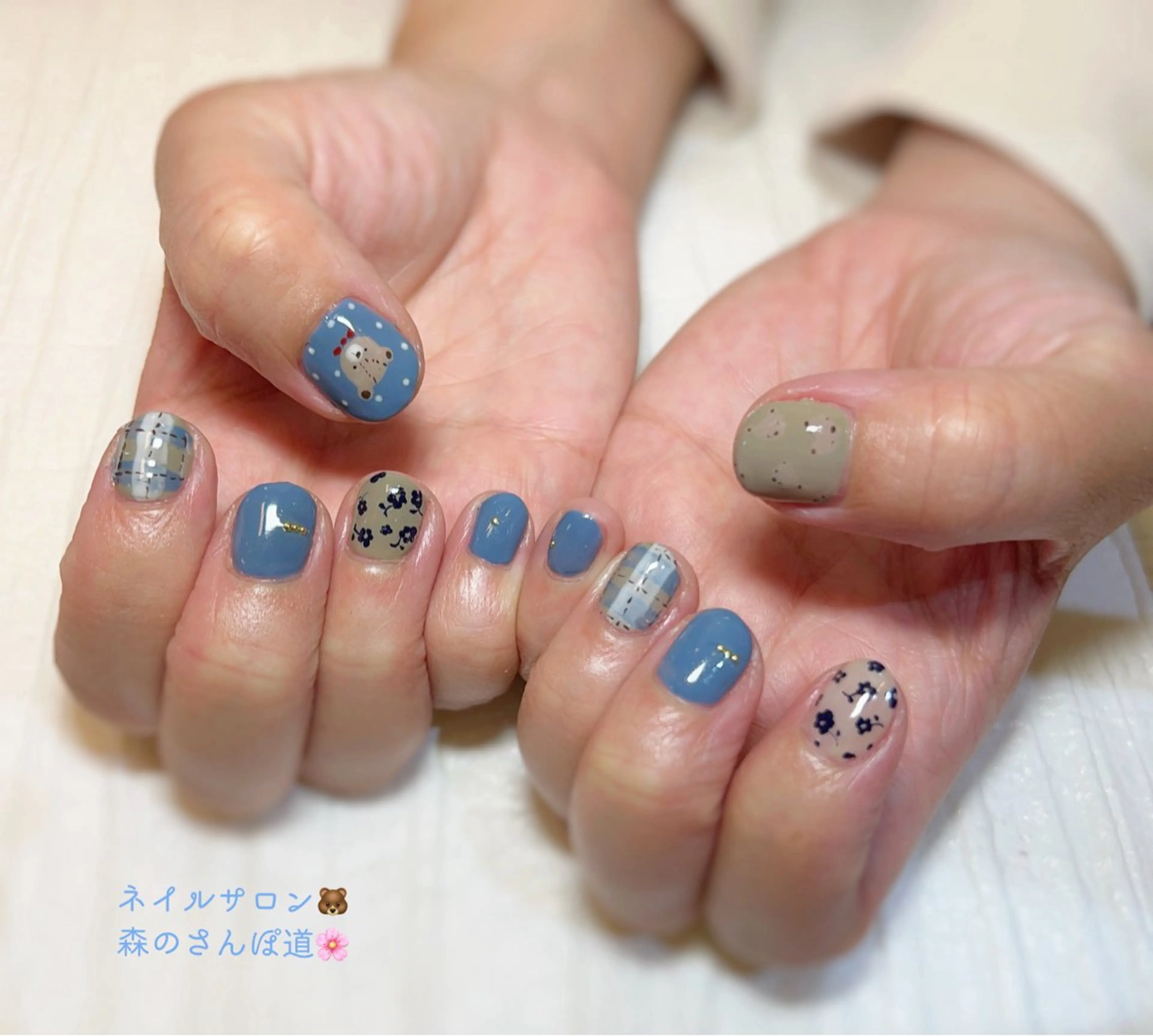 ネイル ハンドネイル ショートネイル 森のさんぽ道のネイルデザイン