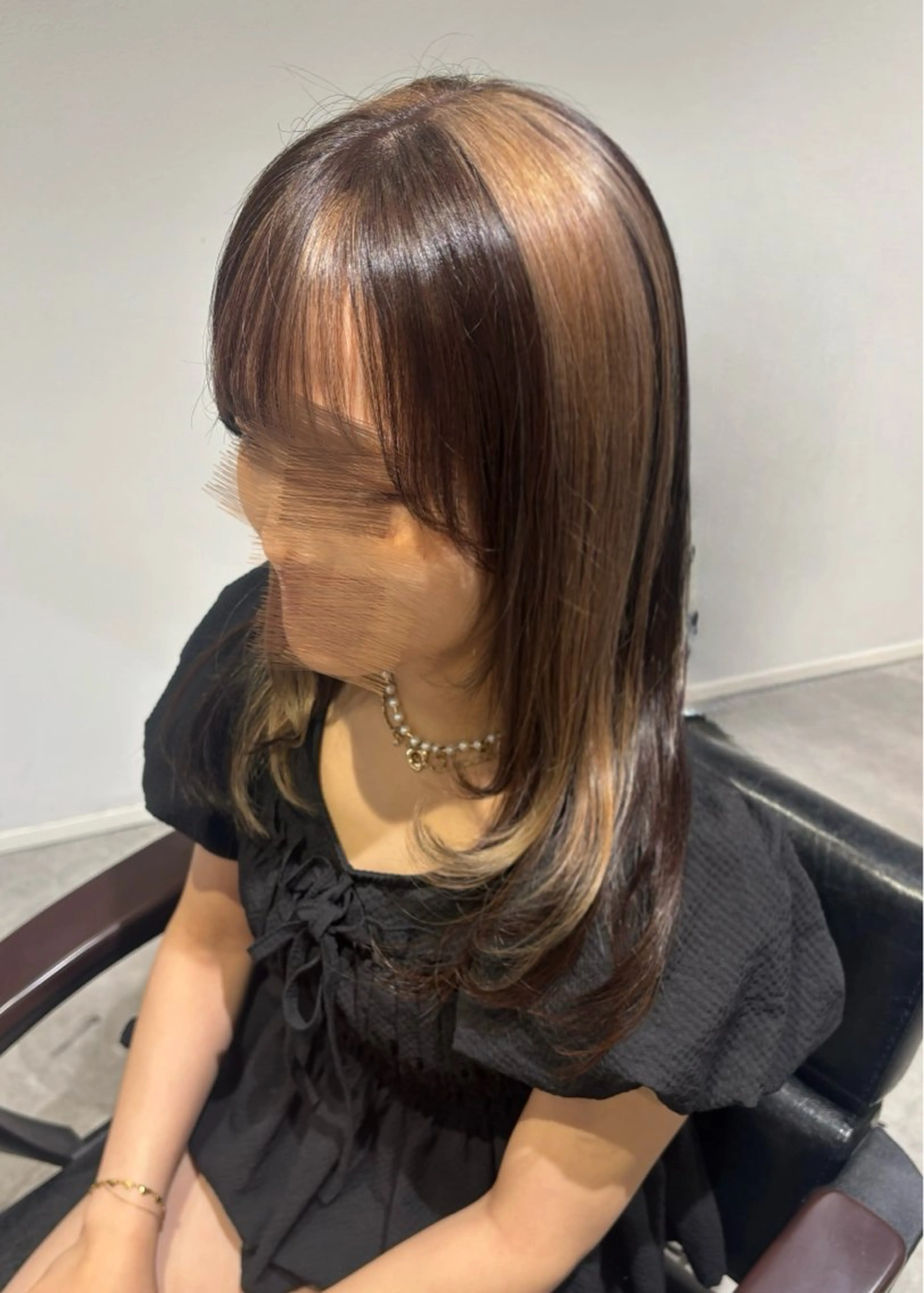 ロング YURINO /ボブ ベージュ/ハイトーンのヘアスタイル