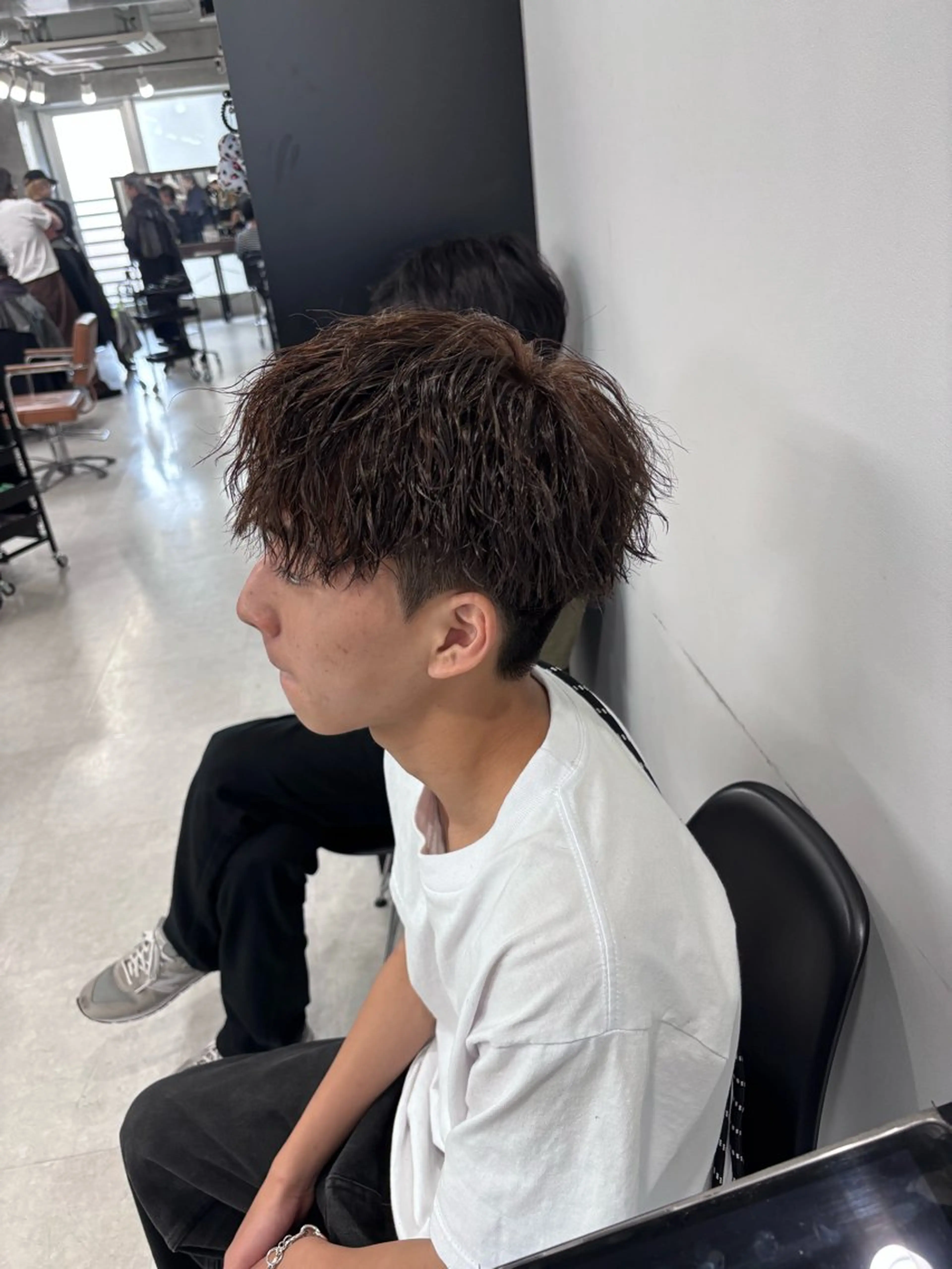 パーマ メンズ カット パーマ フェザーの鬼 🇰🇷yutoのヘアスタイル