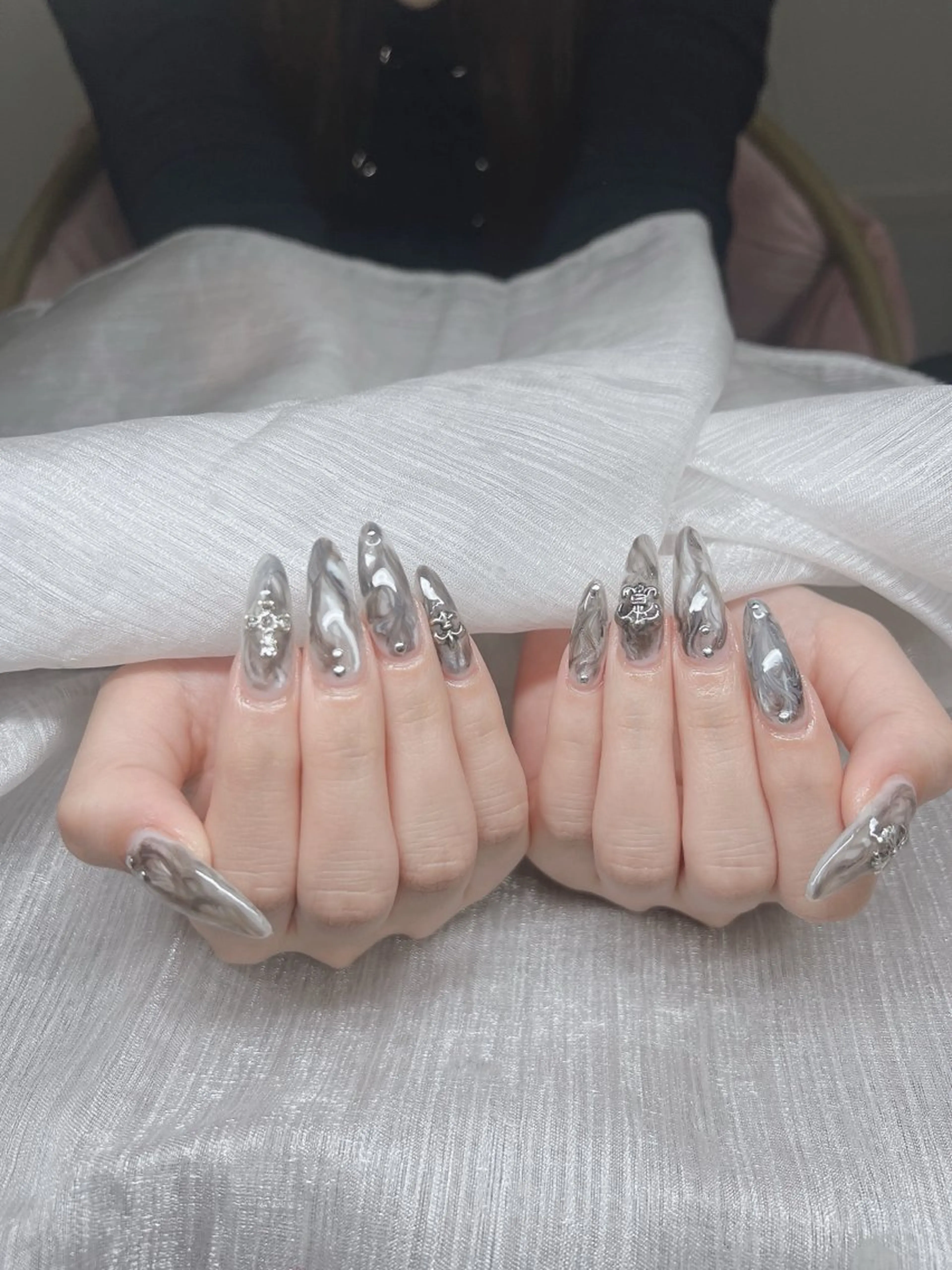 ネイル オーロラネイル チークネイル 長さ出し フットネイル フレンチネイル Lee Nails チップ長さだし専門店のネイルデザイン